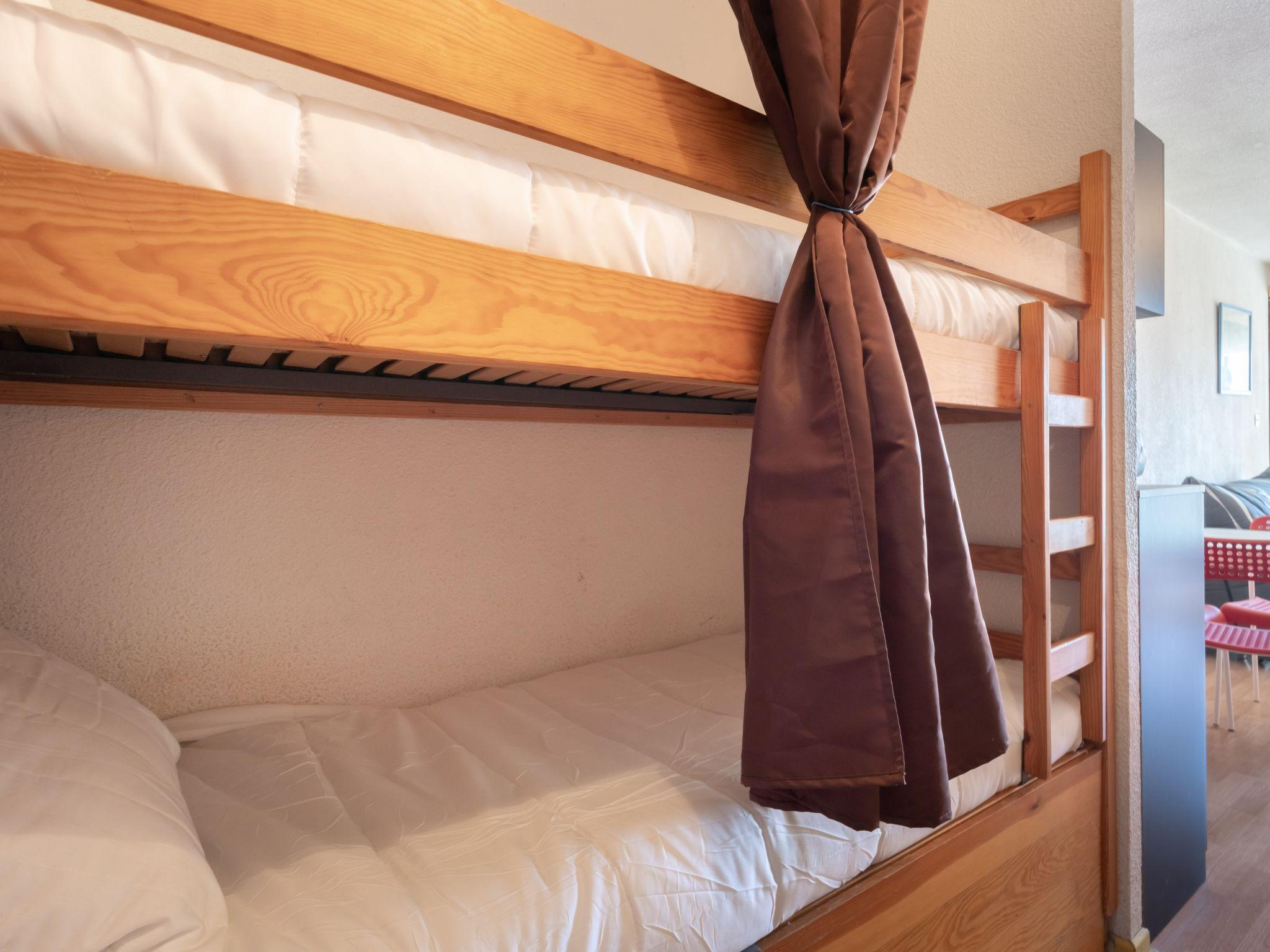 Foto 9 - Appartamento con 1 camera da letto a Agde con terrazza e vista mare