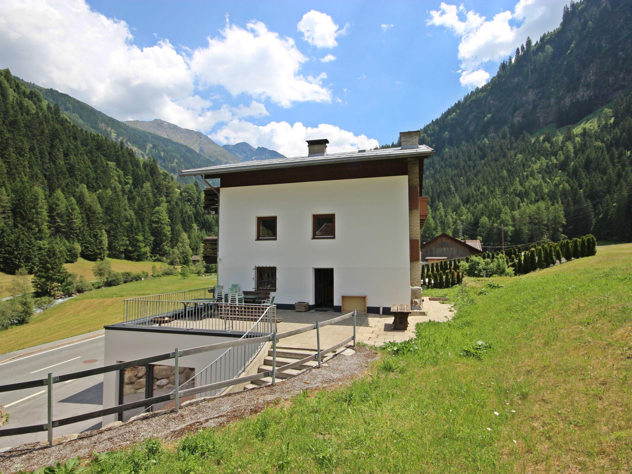 Foto 21 - Casa con 10 camere da letto a Sankt Leonhard im Pitztal con giardino e terrazza