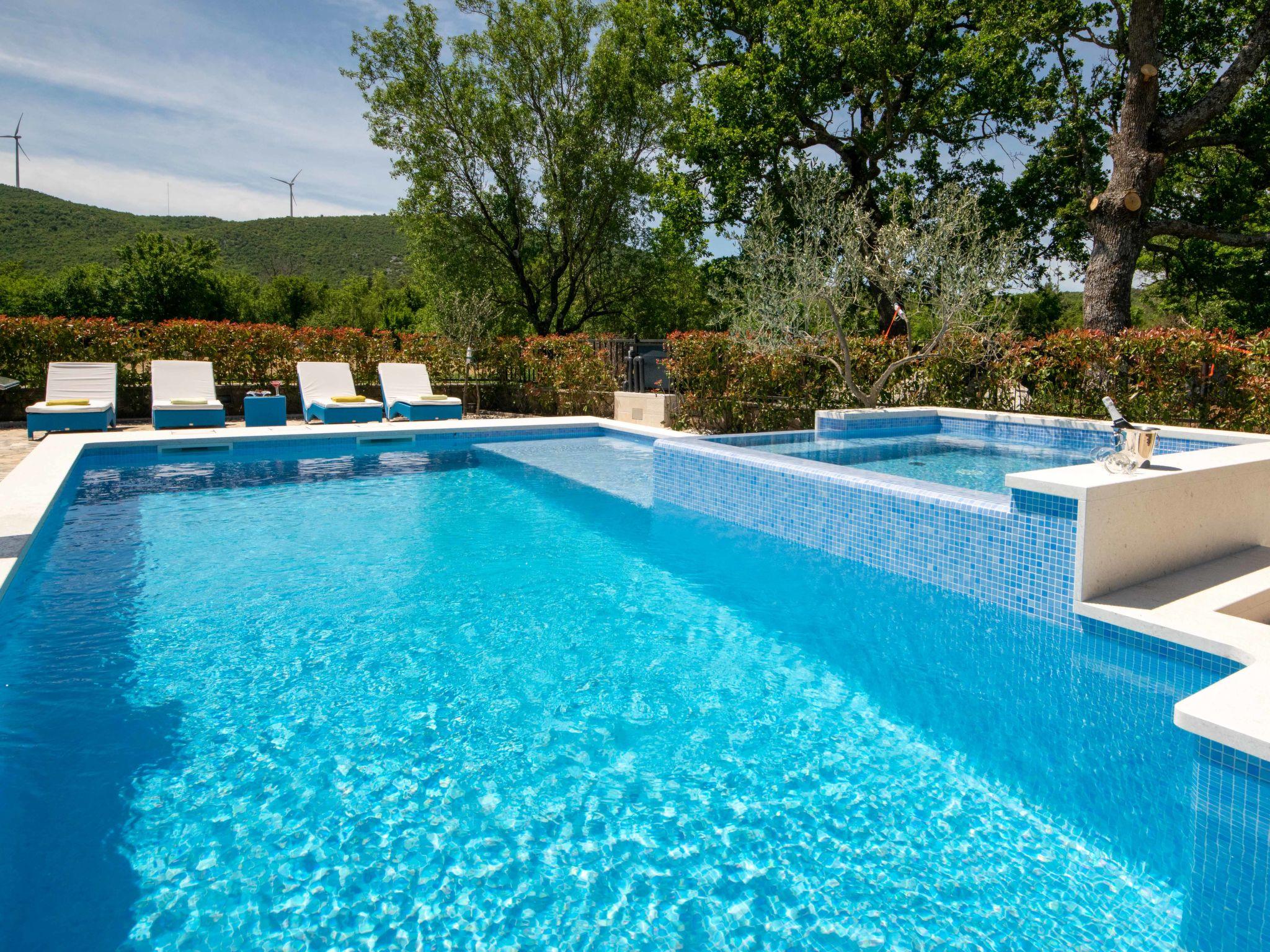 Foto 25 - Casa de 3 quartos em Seget com piscina privada e vistas do mar