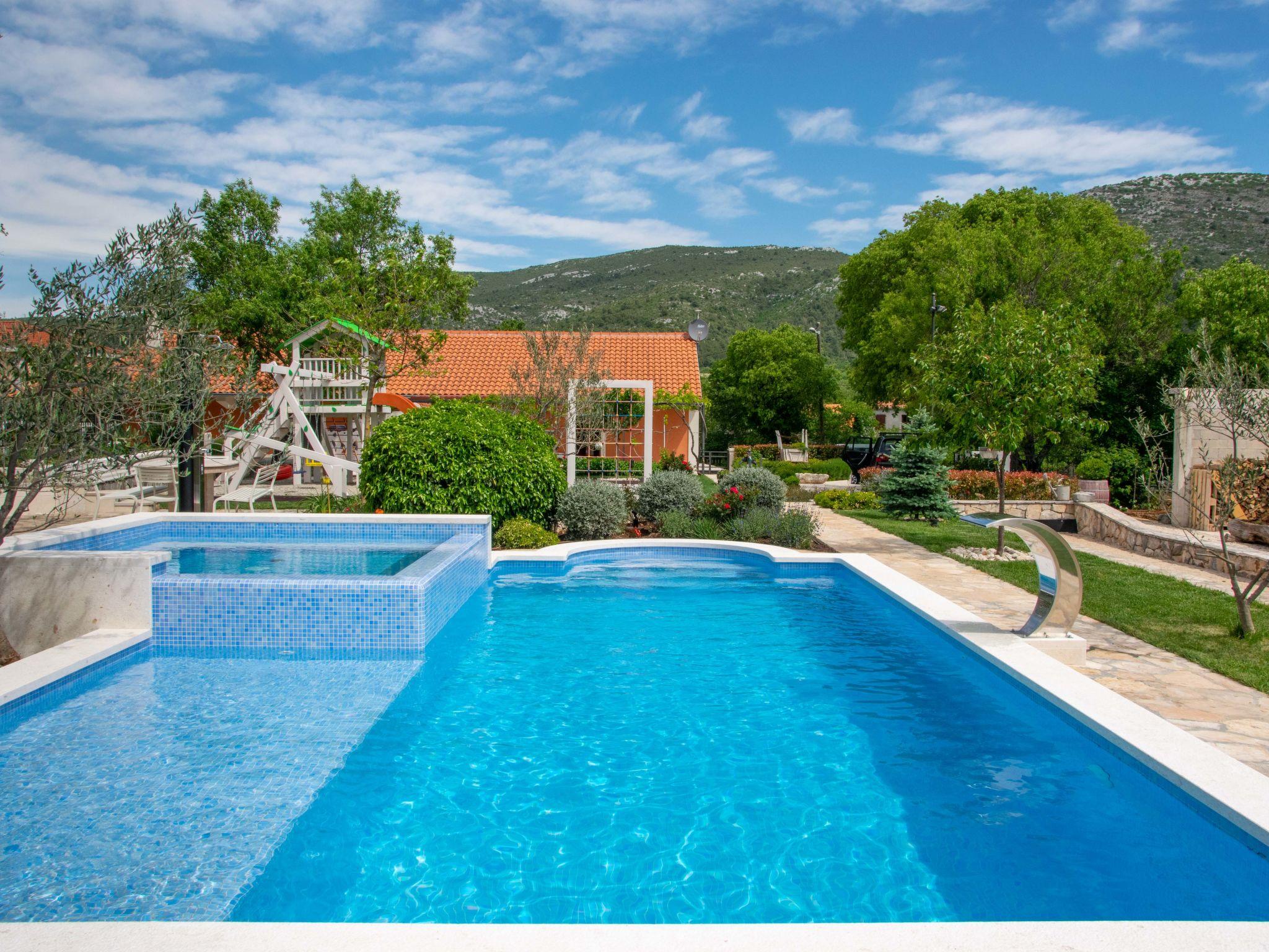 Foto 36 - Casa de 3 habitaciones en Seget con piscina privada y vistas al mar
