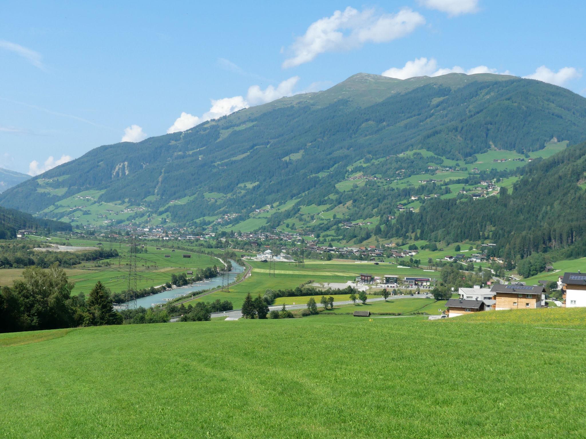 Foto 39 - Appartamento con 10 camere da letto a Hollersbach im Pinzgau con terrazza e vista sulle montagne