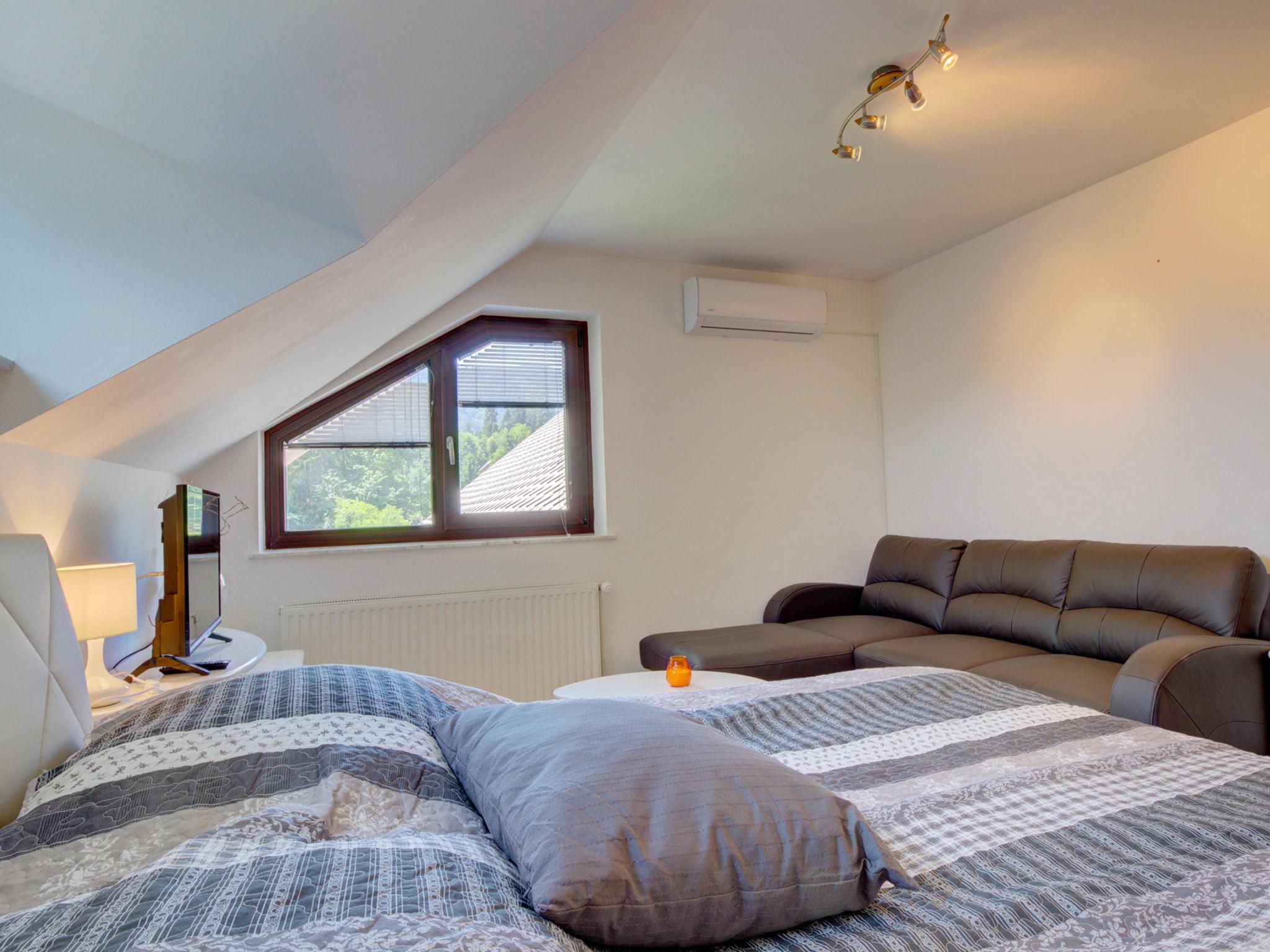 Foto 8 - Apartment mit 2 Schlafzimmern in Bled