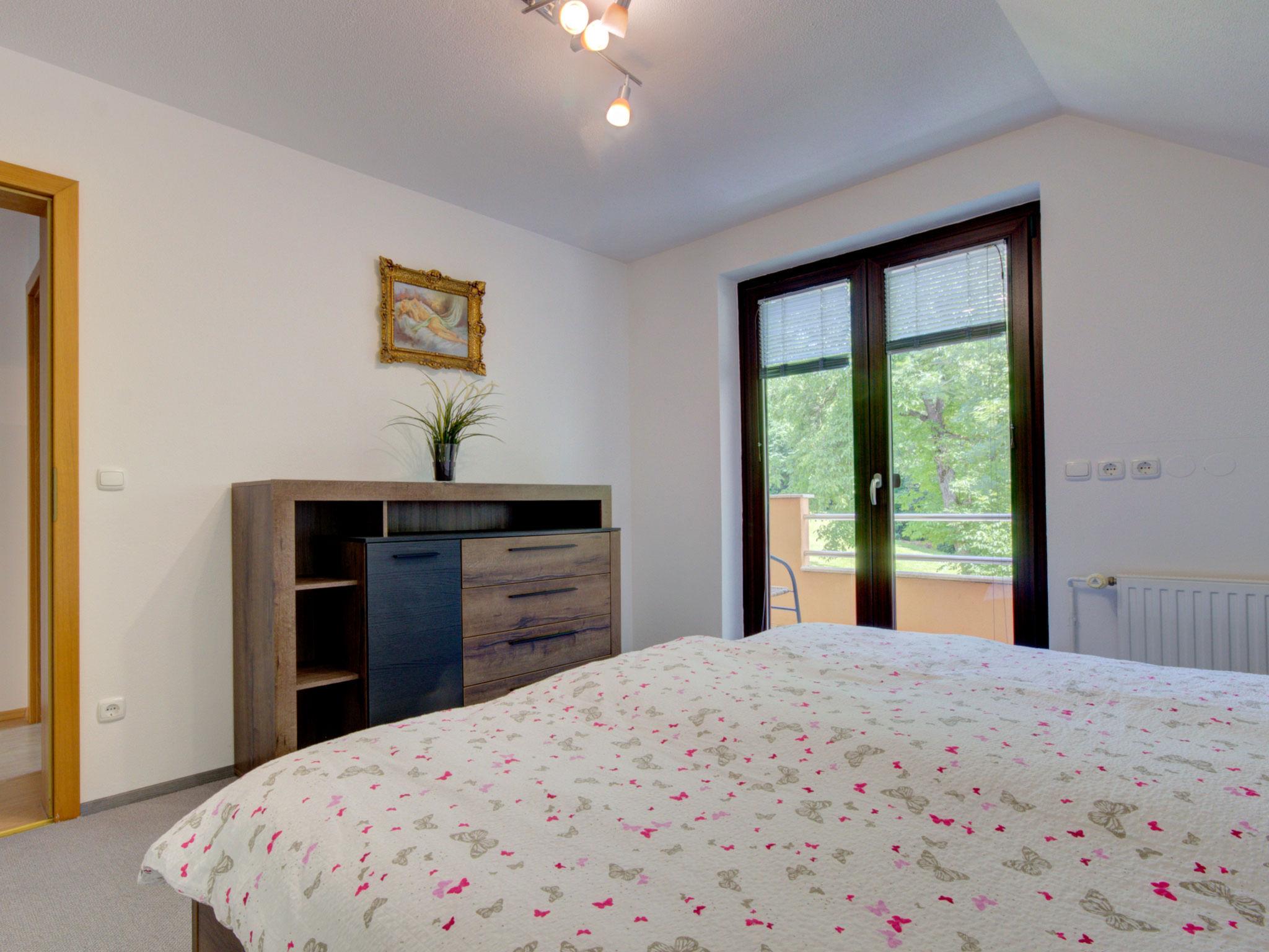 Foto 7 - Appartamento con 2 camere da letto a Bled