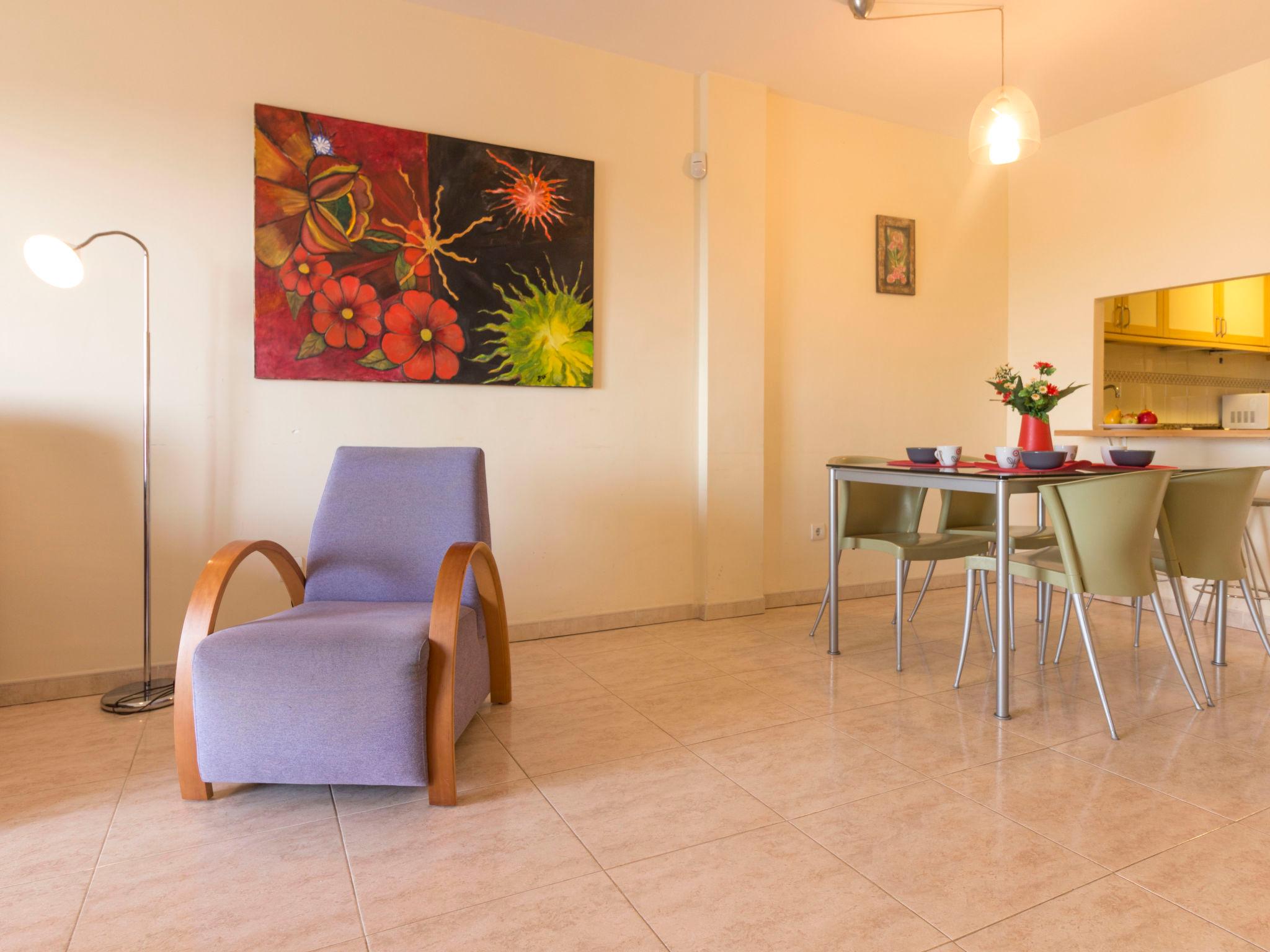 Photo 9 - 2 bedroom Apartment in Cambrils with swimming pool and garden