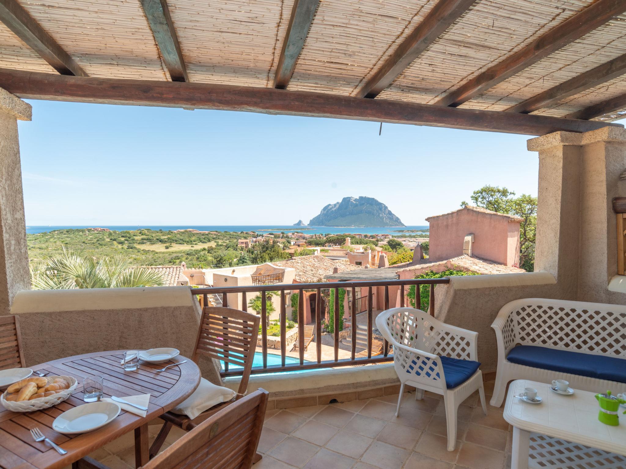 Foto 4 - Casa de 2 quartos em Loiri Porto San Paolo com piscina e vistas do mar