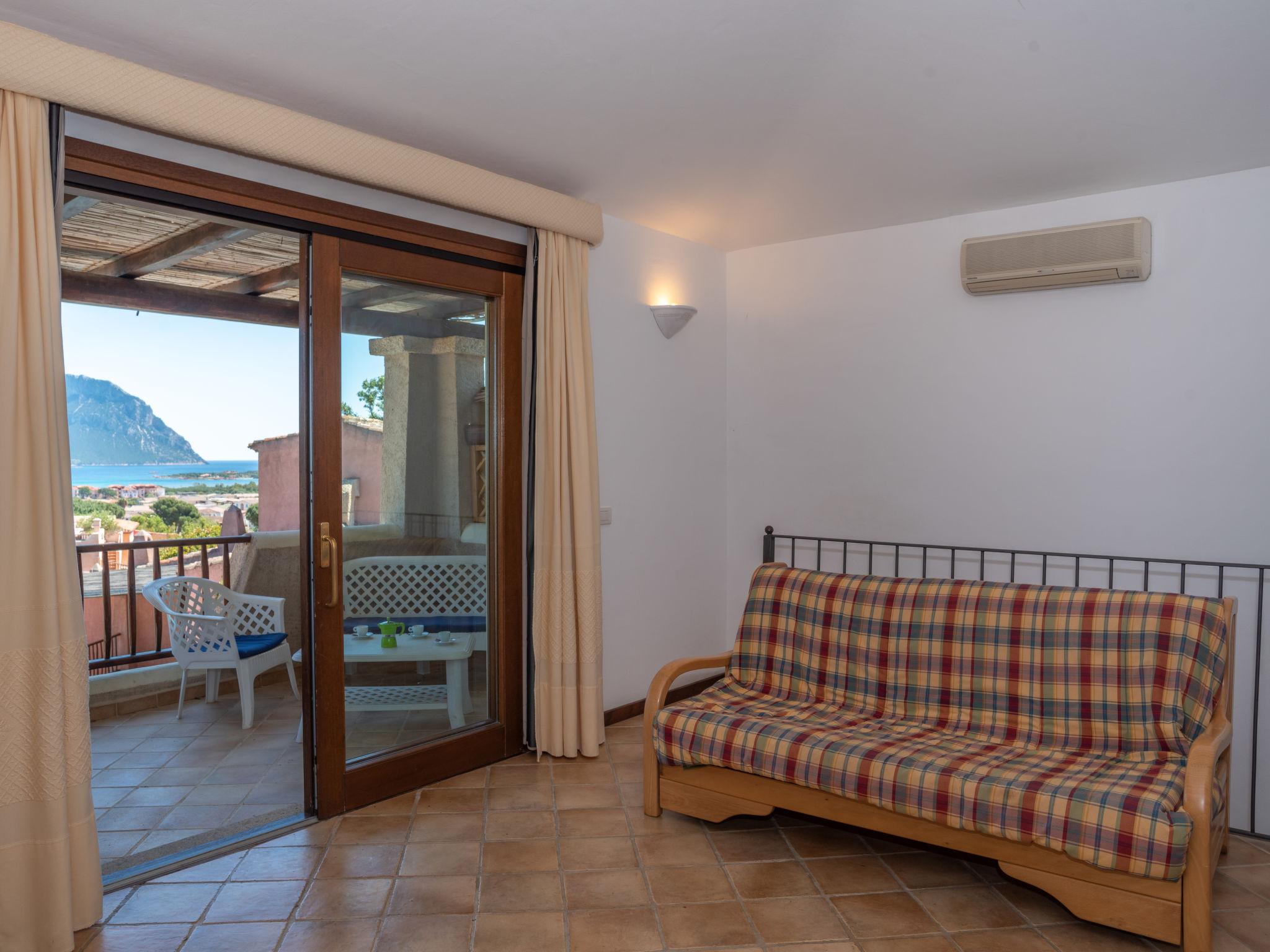 Photo 8 - 2 bedroom House in Loiri Porto San Paolo with swimming pool and sea view