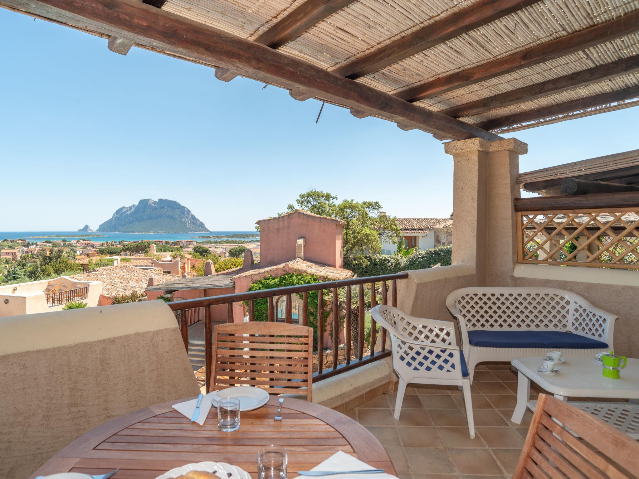 Foto 17 - Haus mit 2 Schlafzimmern in Loiri Porto San Paolo mit schwimmbad und blick aufs meer