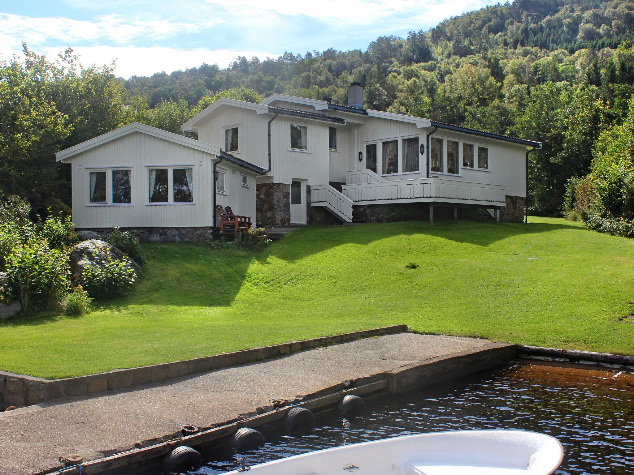 Photo 21 - 2 bedroom House in Farsund with garden and terrace