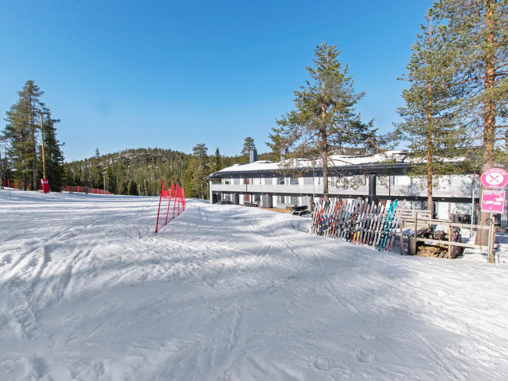 Photo 1 - Maison de 1 chambre à Kuusamo avec vues sur la montagne
