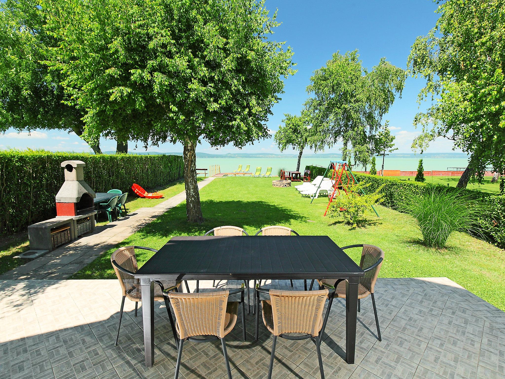 Foto 17 - Haus mit 3 Schlafzimmern in Balatonlelle mit terrasse