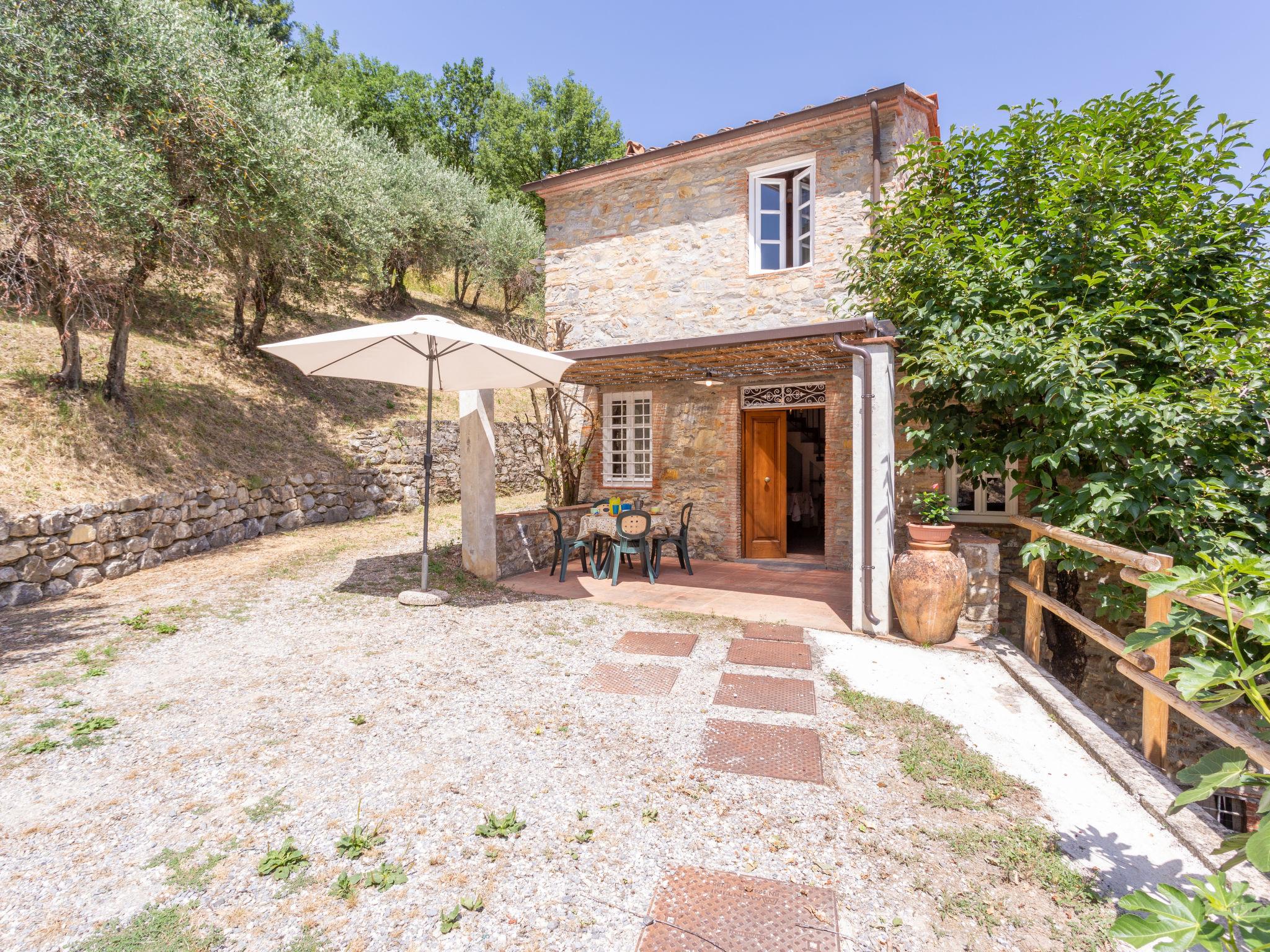 Foto 2 - Apartamento de 2 quartos em Lucca com piscina e jardim