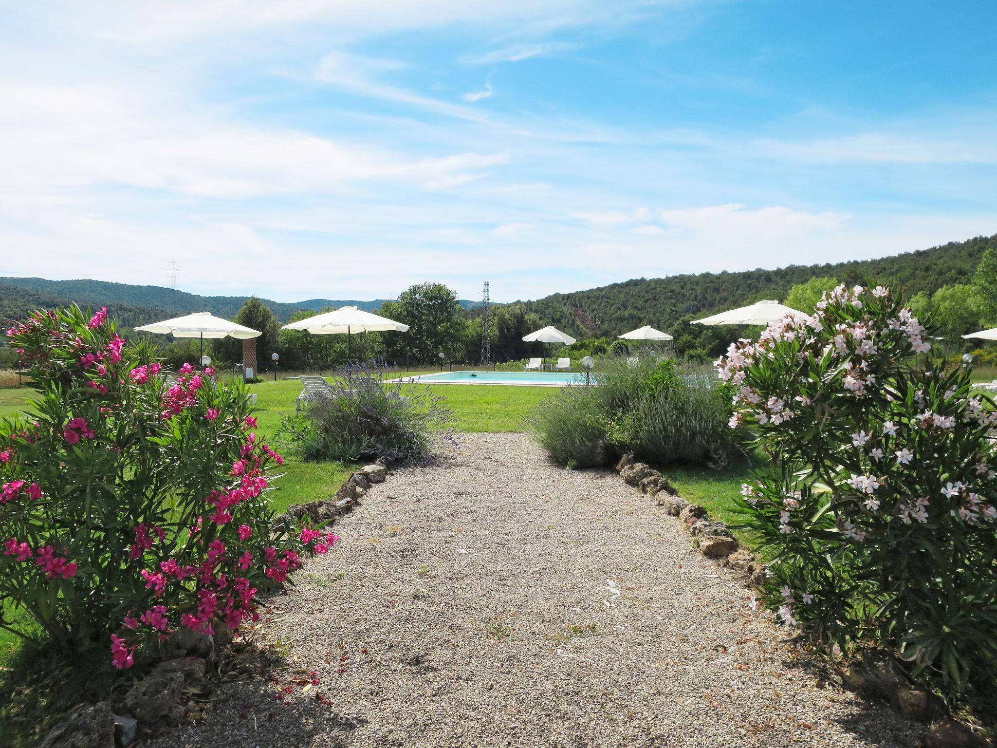 Photo 21 - 1 bedroom Apartment in Massa Marittima with swimming pool and garden