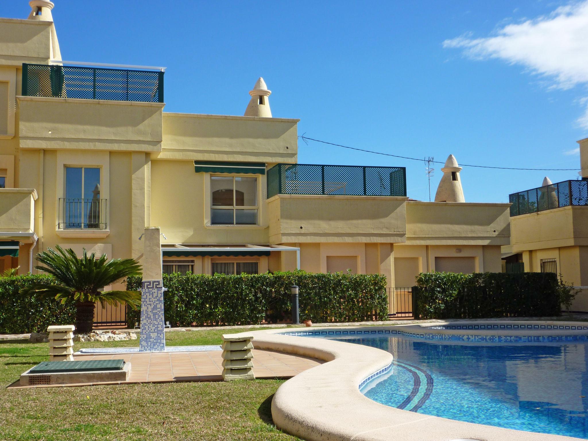 Foto 1 - Appartamento con 2 camere da letto a Dénia con piscina e vista mare