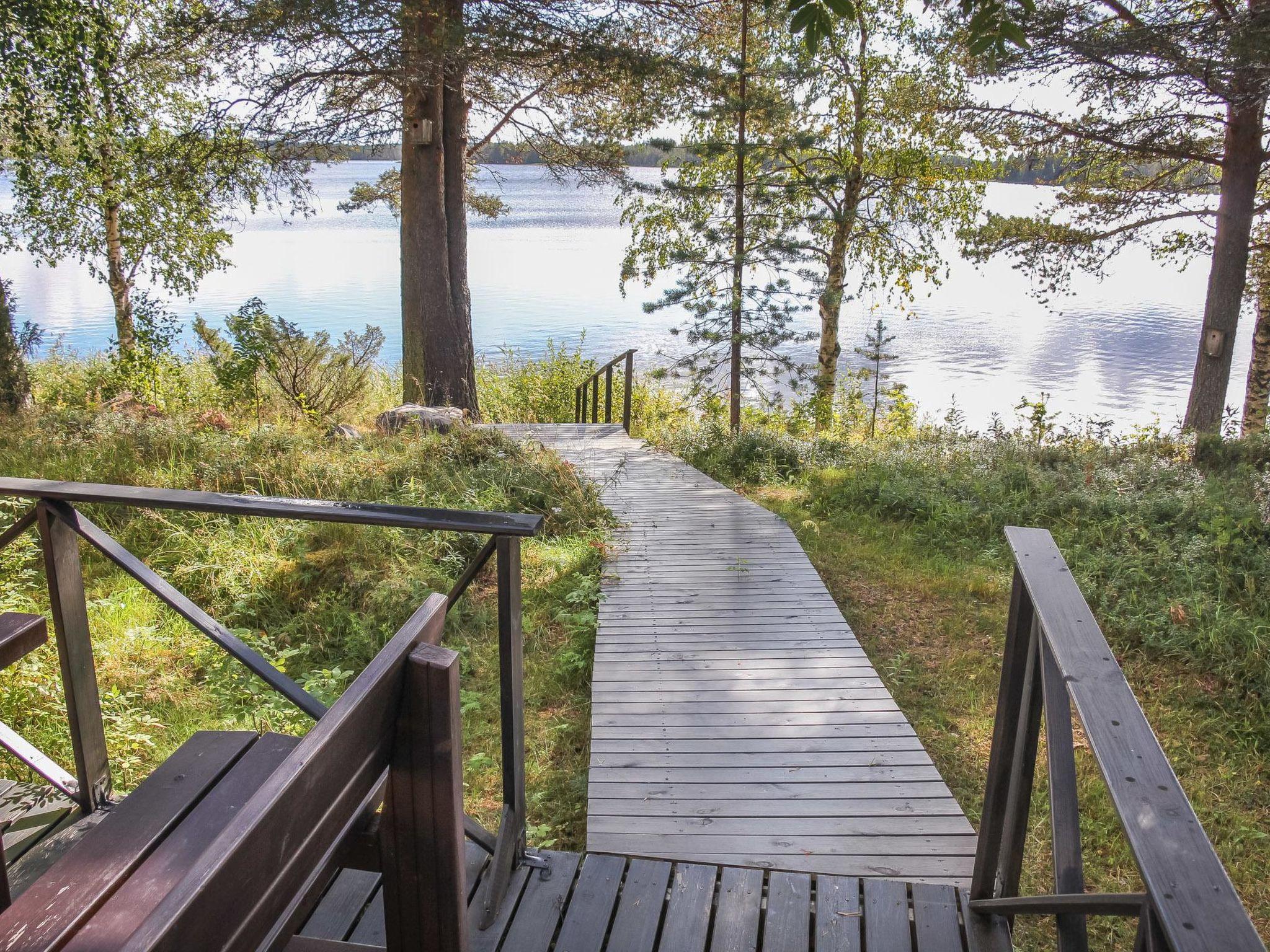 Foto 4 - Casa de 1 habitación en Rovaniemi con sauna y vistas a la montaña