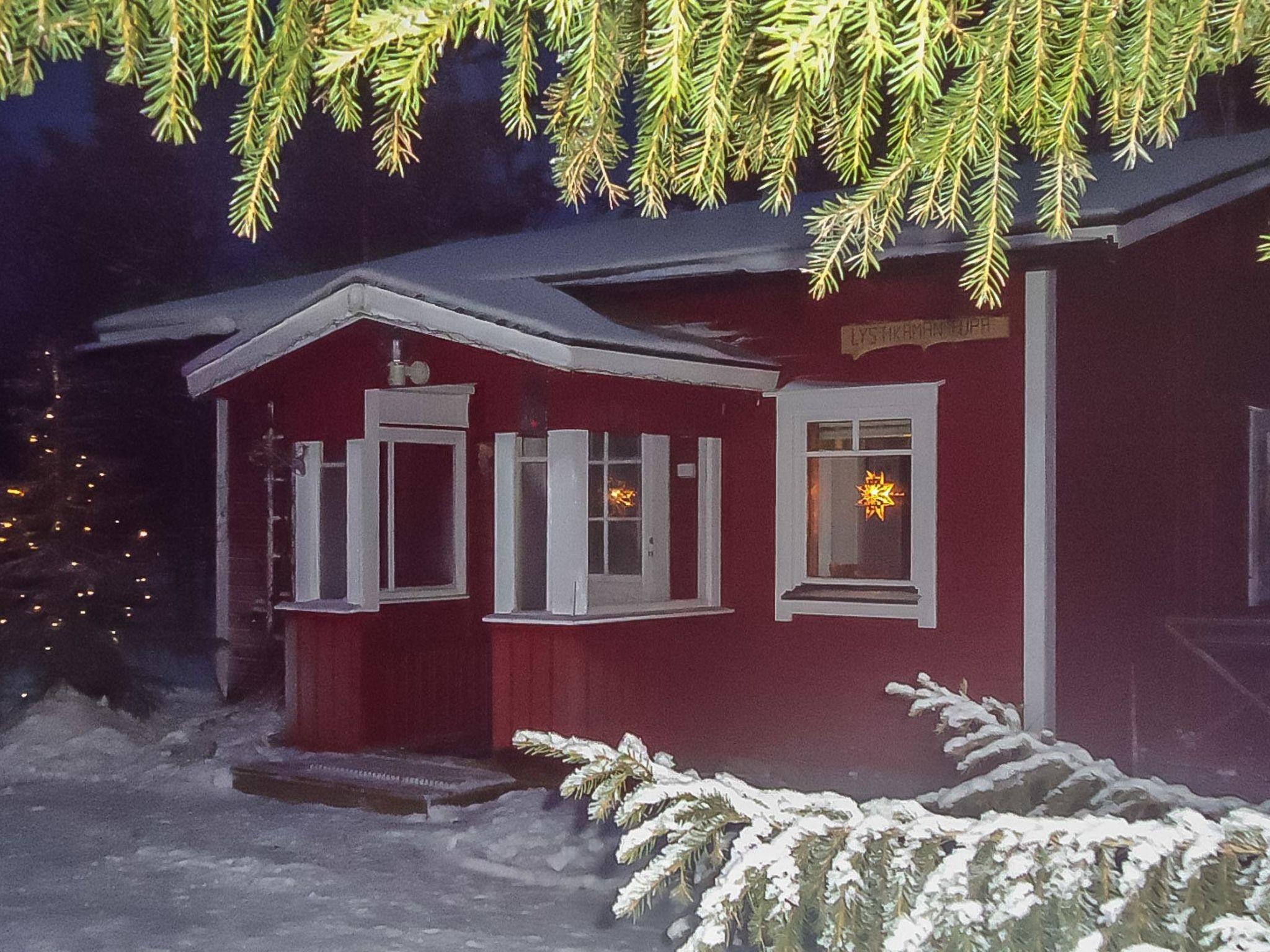 Foto 1 - Casa de 1 habitación en Rovaniemi con sauna y vistas a la montaña
