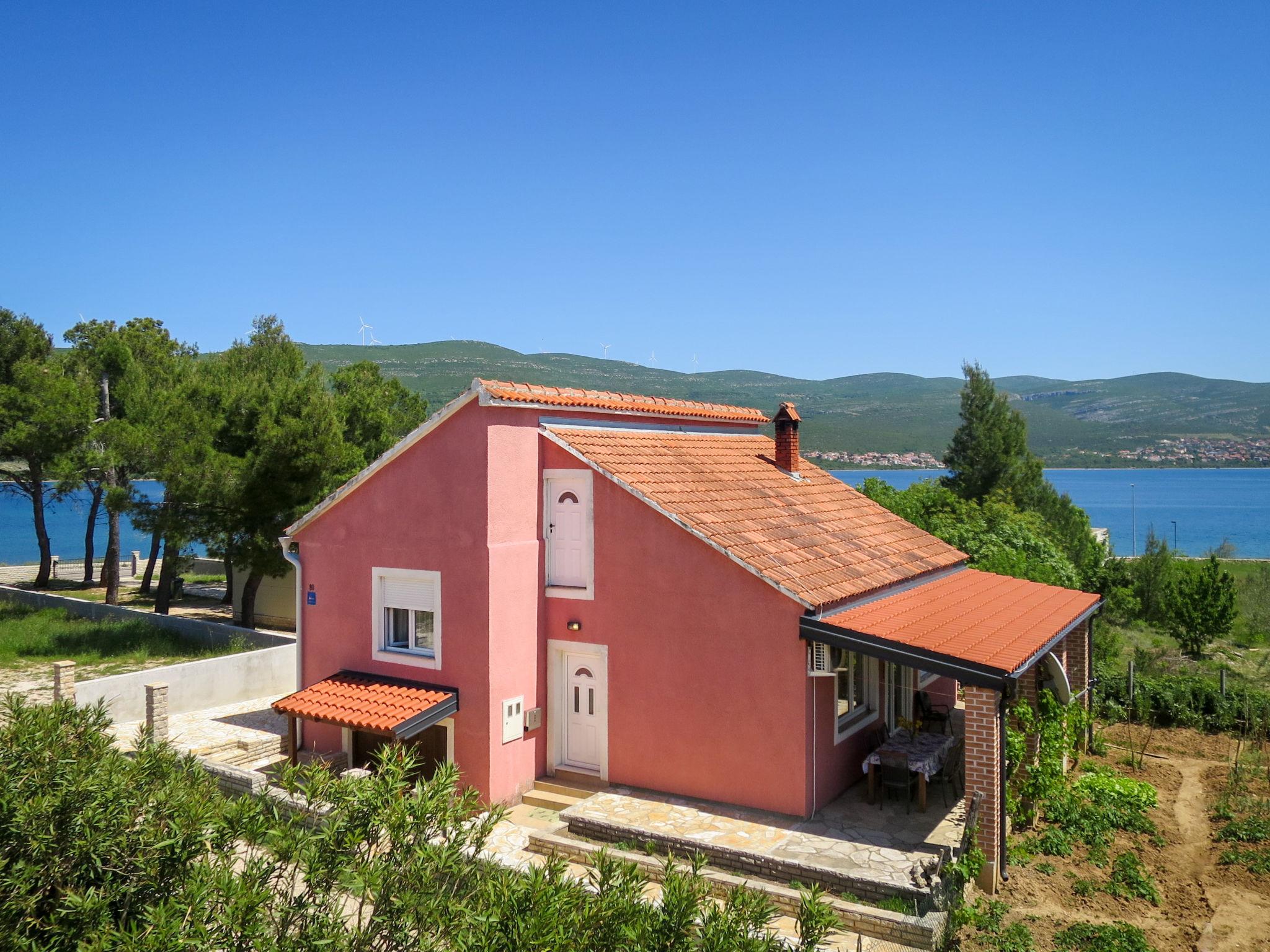 Foto 1 - Casa con 3 camere da letto a Novigrad con terrazza e vista mare