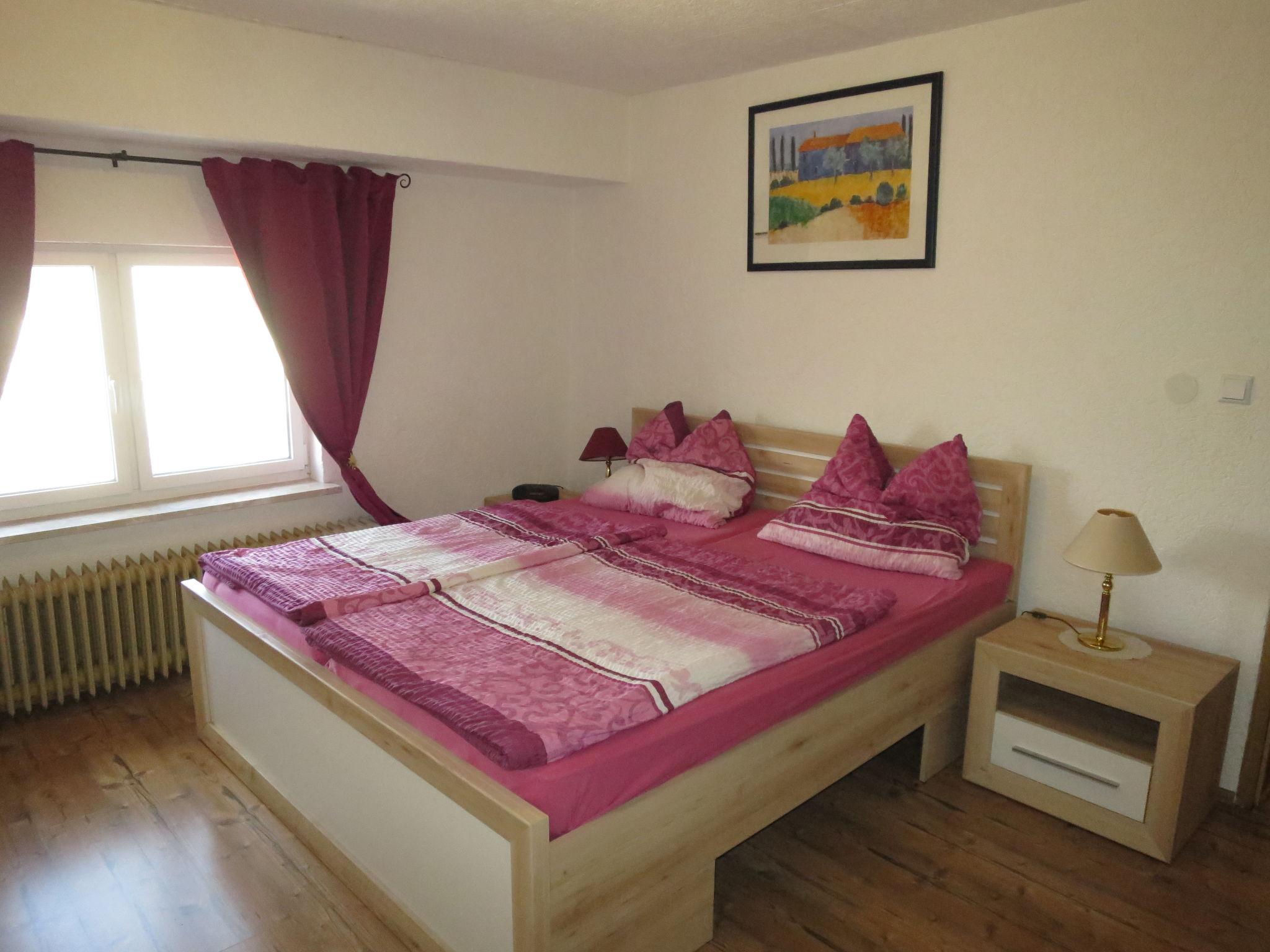 Foto 4 - Apartamento de 1 habitación en Oberthal con vistas a la montaña