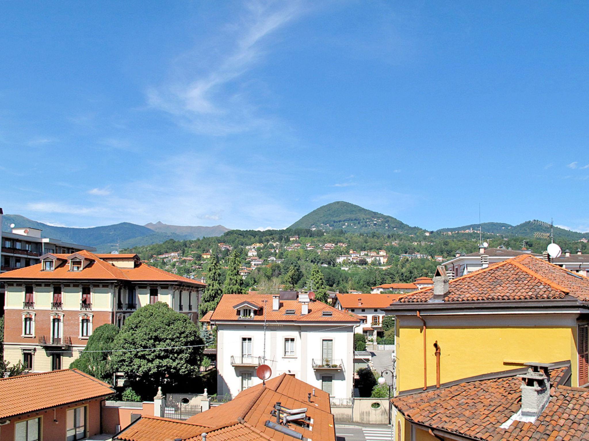 Foto 14 - Apartamento de 2 habitaciones en Verbania con vistas a la montaña