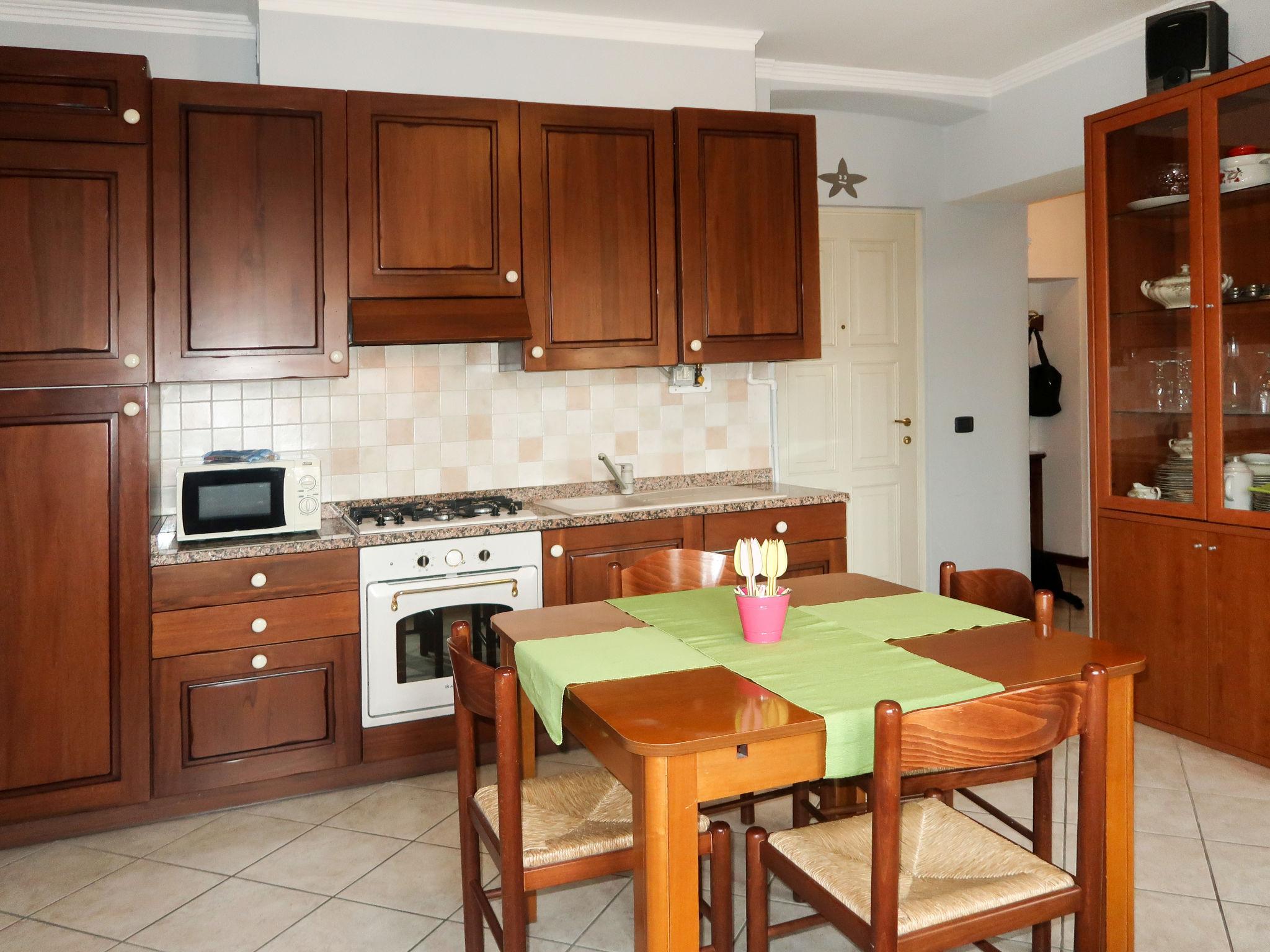 Photo 5 - 2 bedroom Apartment in Verbania with mountain view