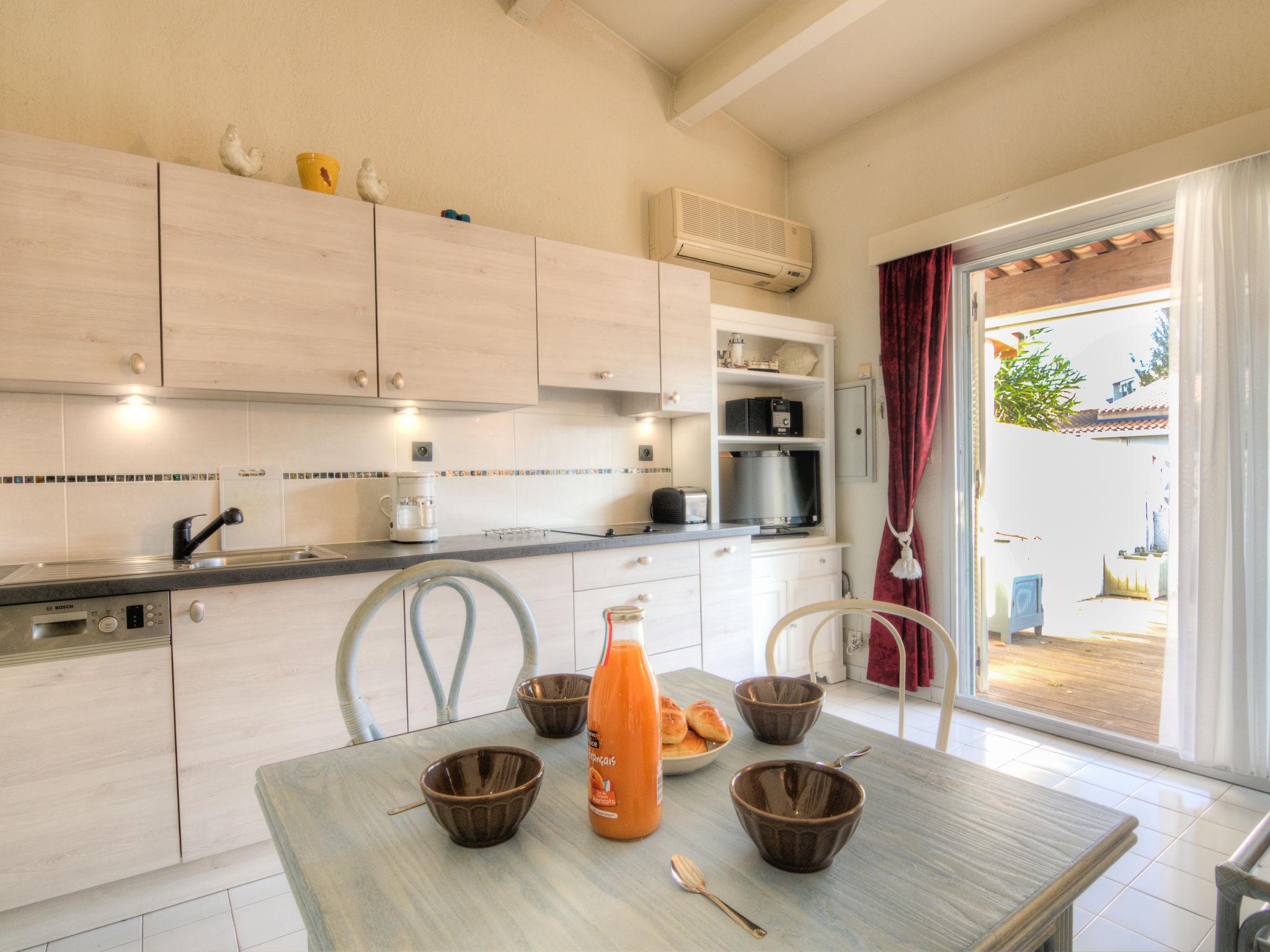 Foto 3 - Casa de 1 habitación en Agde con piscina y vistas al mar
