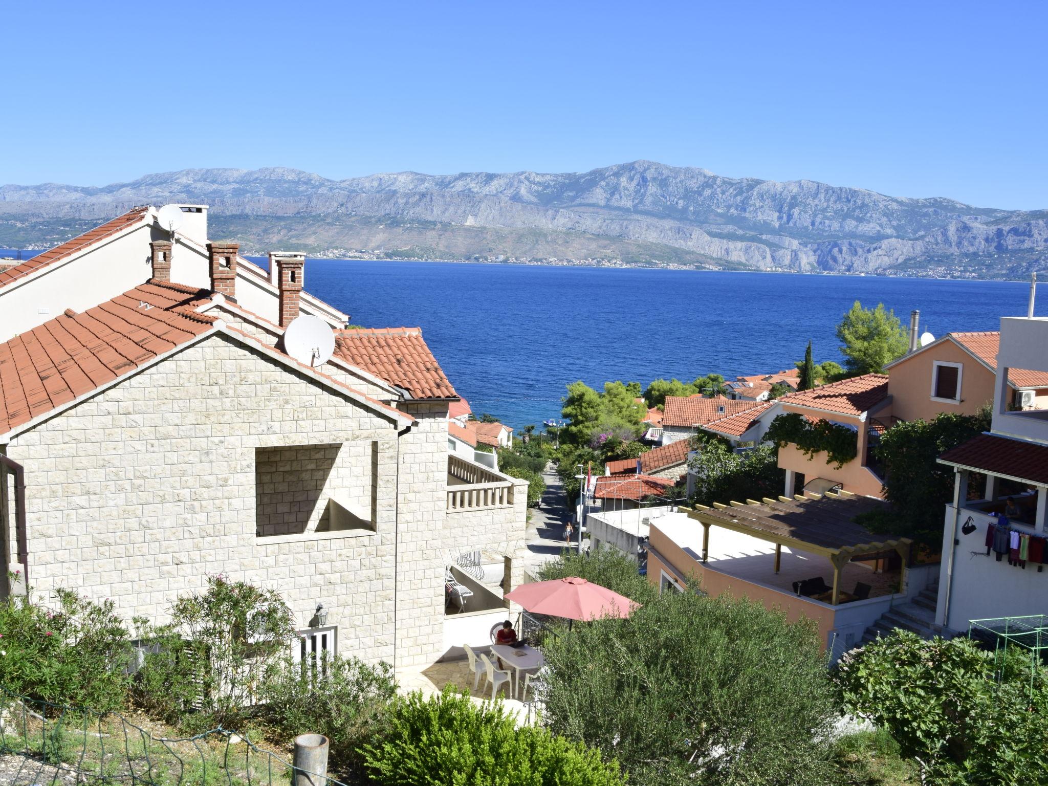 Foto 26 - Casa de 5 quartos em Postira com terraço e vistas do mar