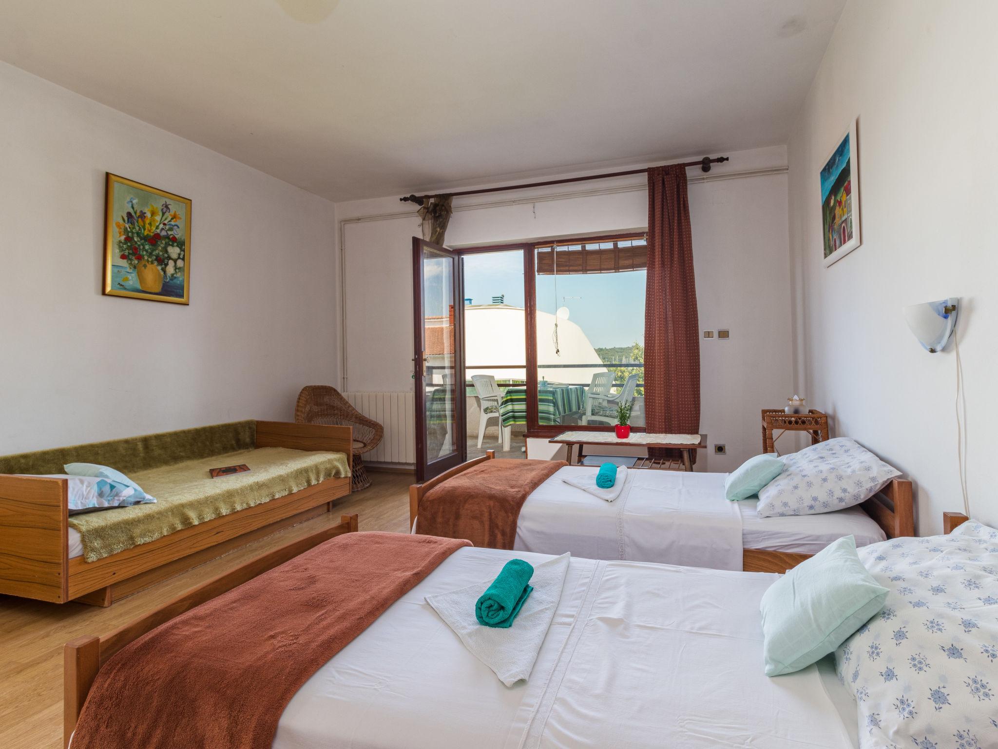 Foto 8 - Apartamento de 4 habitaciones en Medulin con terraza y vistas al mar