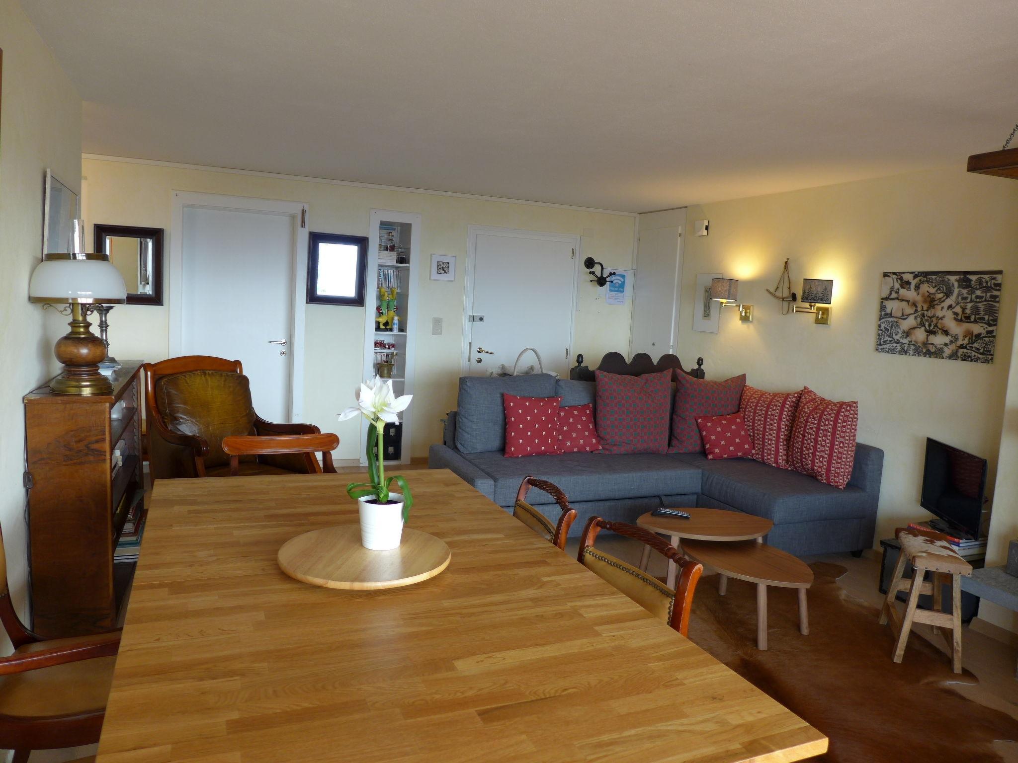 Photo 2 - 2 bedroom Apartment in Ollon with mountain view