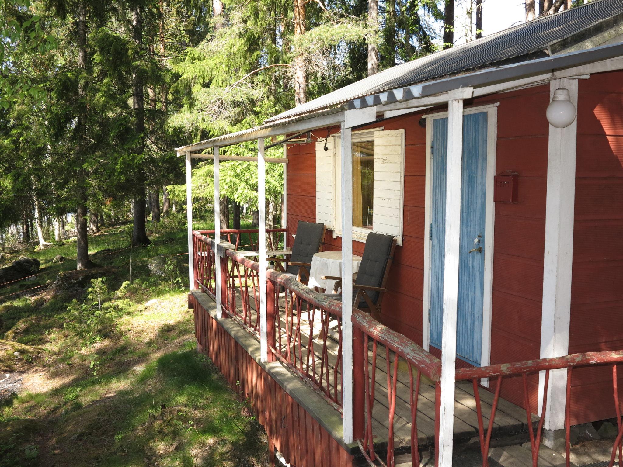 Foto 2 - Haus mit 1 Schlafzimmer in Holmsveden mit terrasse