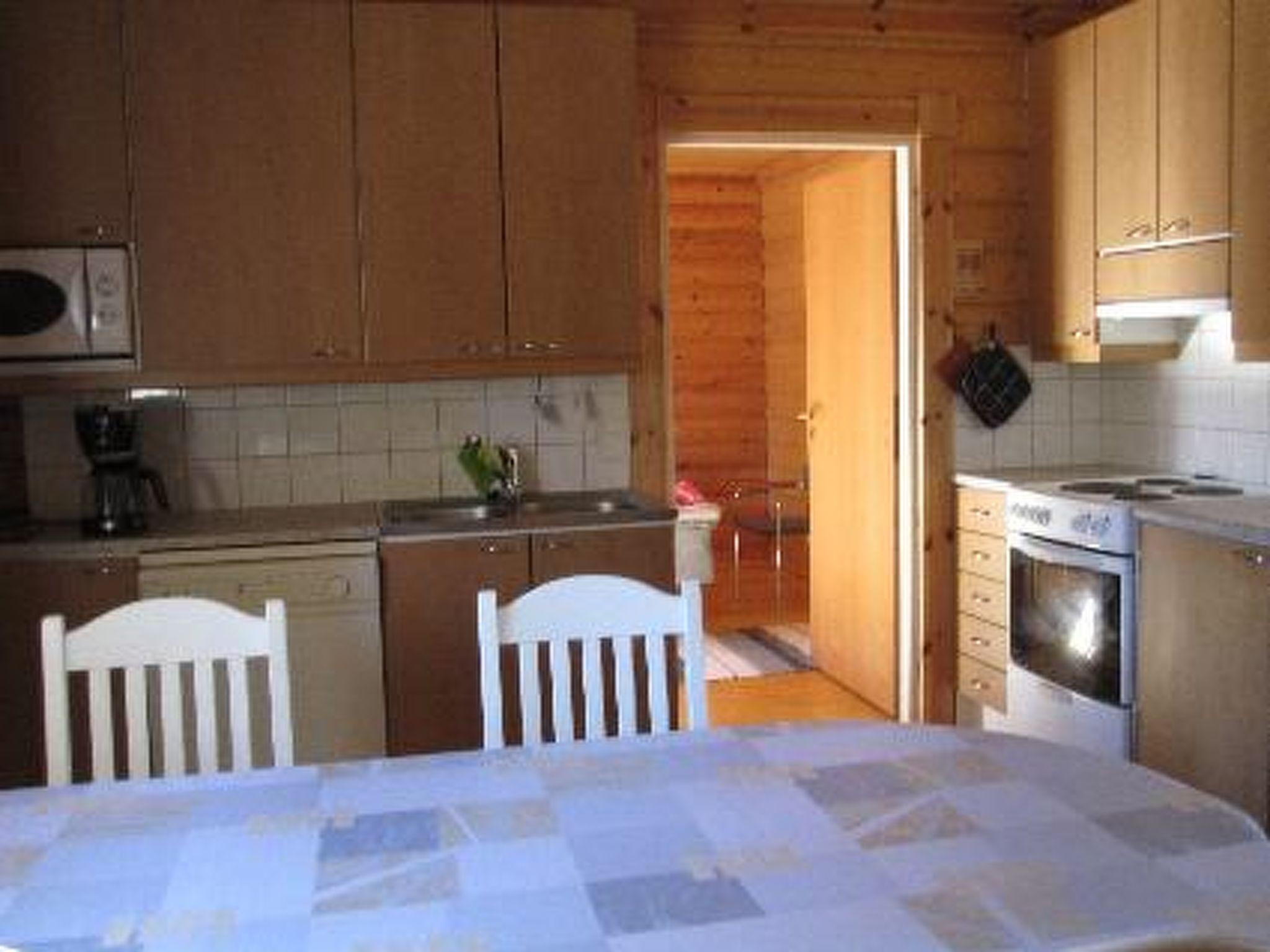 Foto 8 - Haus mit 3 Schlafzimmern in Taivassalo mit sauna