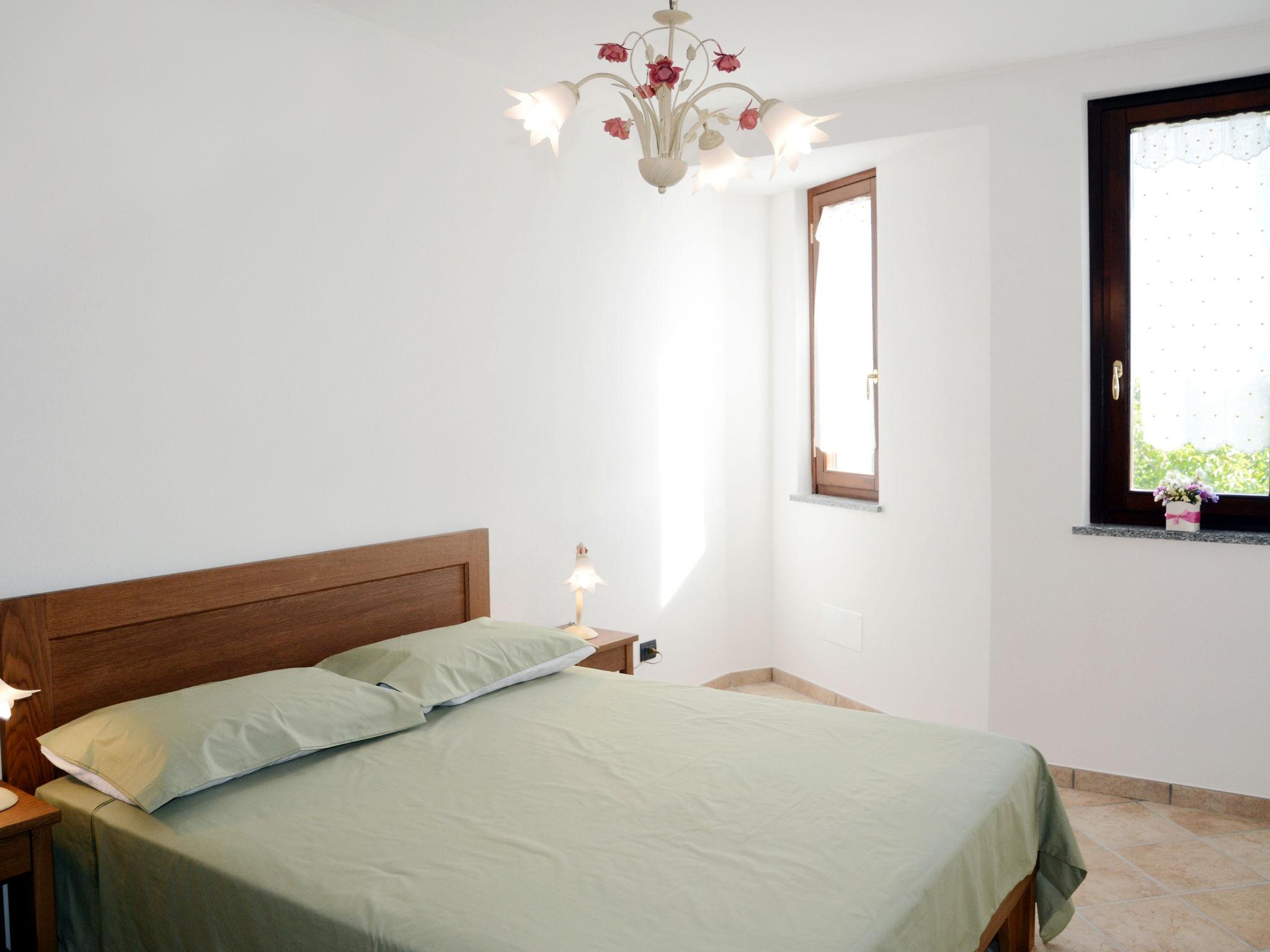 Foto 9 - Apartamento de 2 habitaciones en Savona con jardín