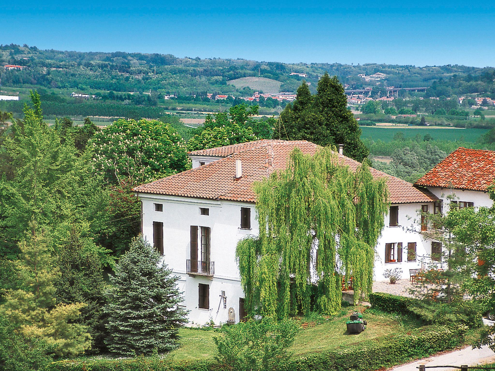 Photo 26 - Appartement de 3 chambres à Azzano d'Asti avec piscine et jardin