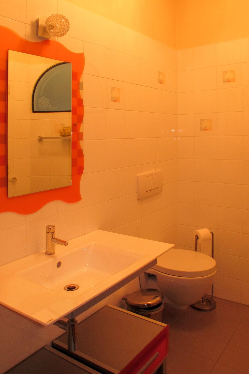 Photo 12 - 3 bedroom Apartment in Bagni di Lucca with swimming pool and garden