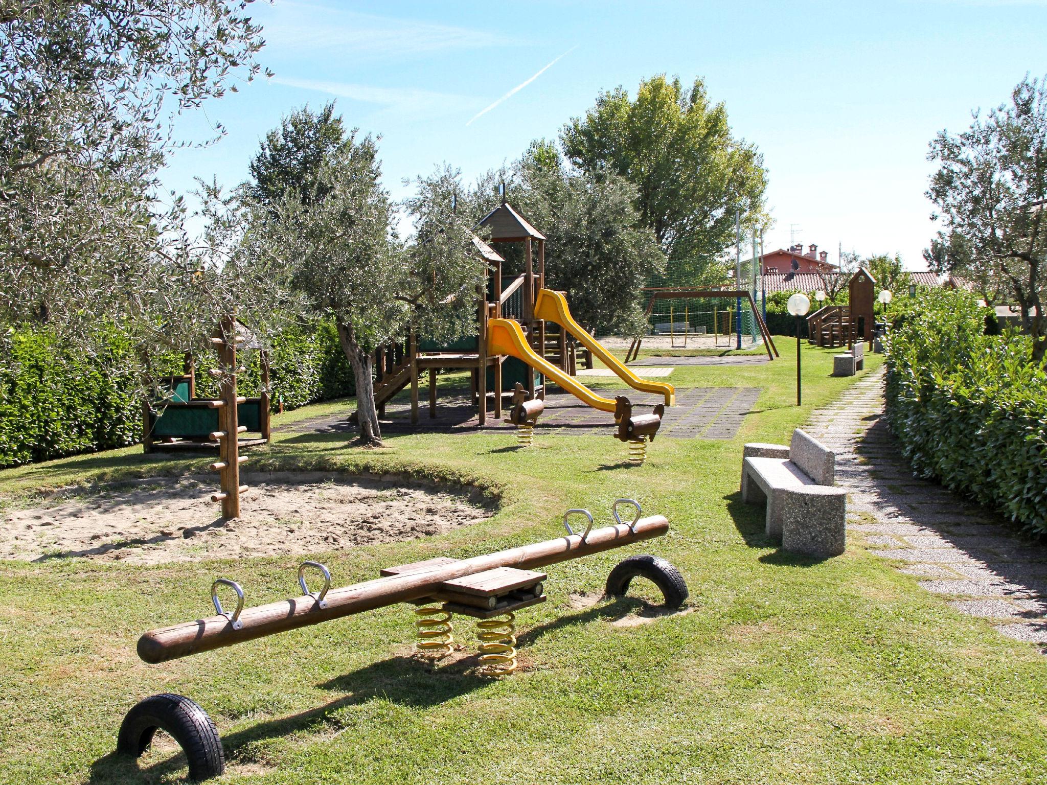 Photo 17 - Appartement en Moniga del Garda avec piscine et vues sur la montagne