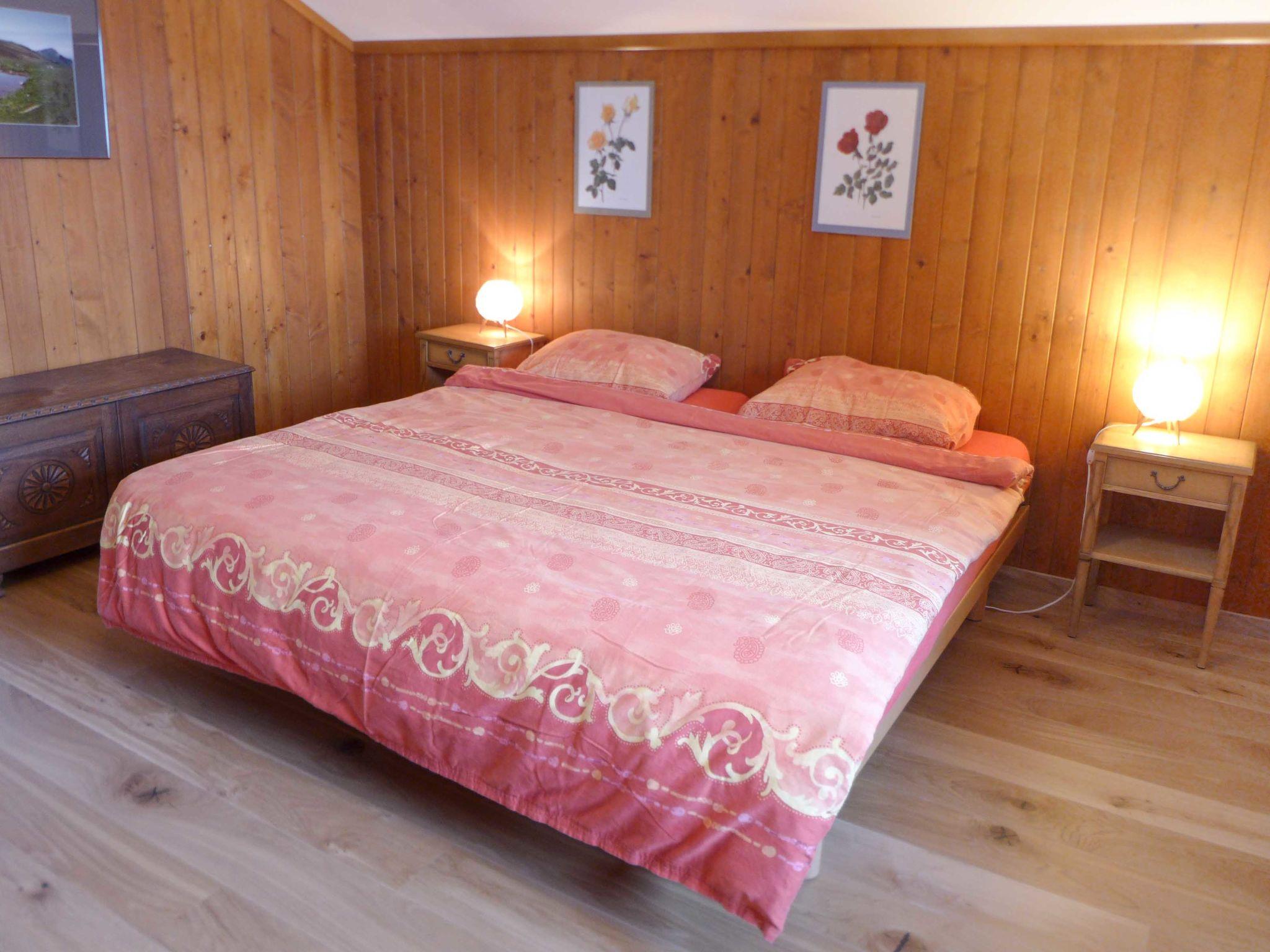 Foto 5 - Apartment mit 5 Schlafzimmern in Val-de-Charmey mit garten