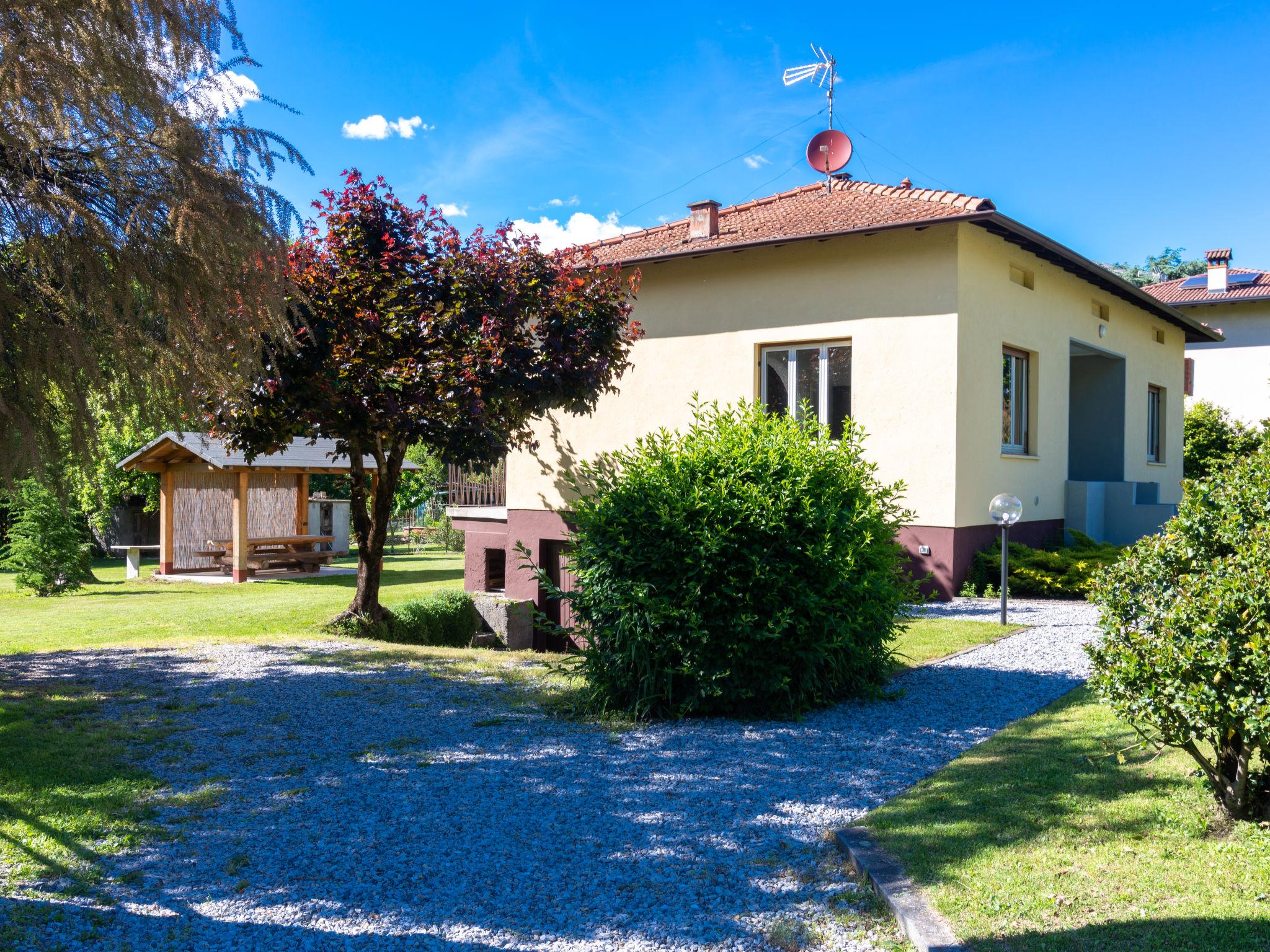 Photo 1 - Maison de 3 chambres à Colico avec jardin et vues sur la montagne