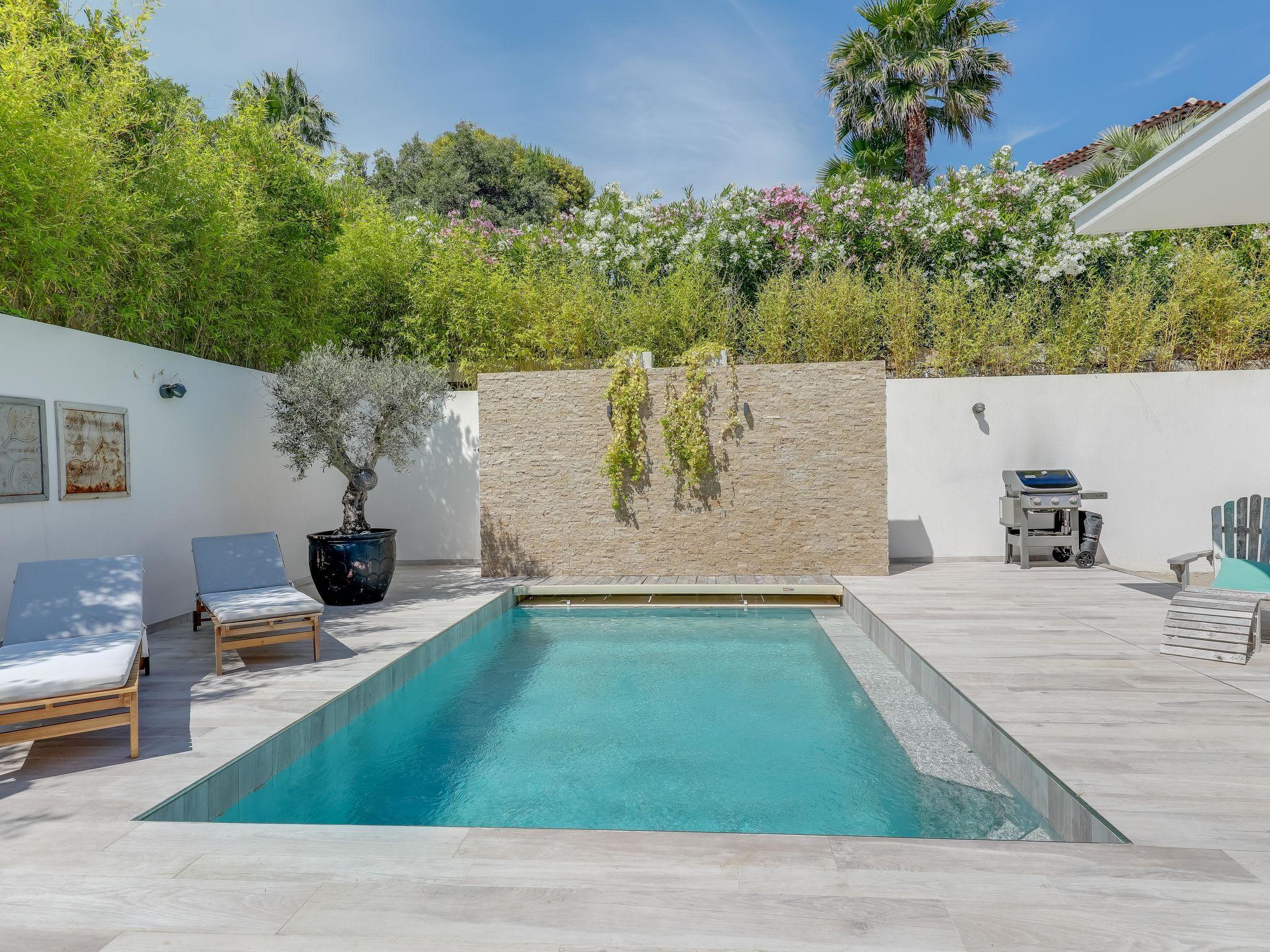 Foto 27 - Casa de 4 quartos em Fréjus com piscina privada e vistas do mar