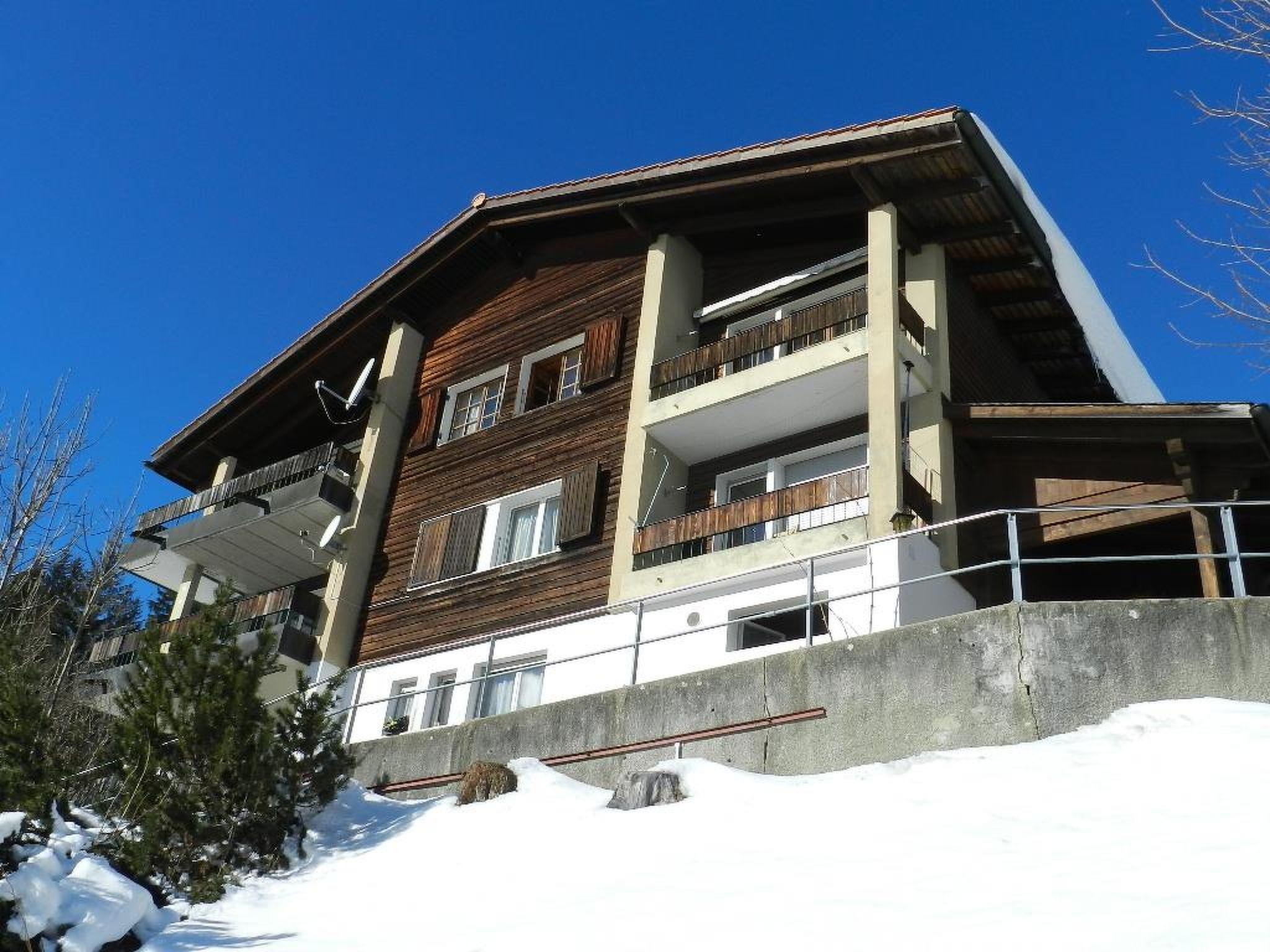 Photo 3 - 2 bedroom Apartment in Saanen