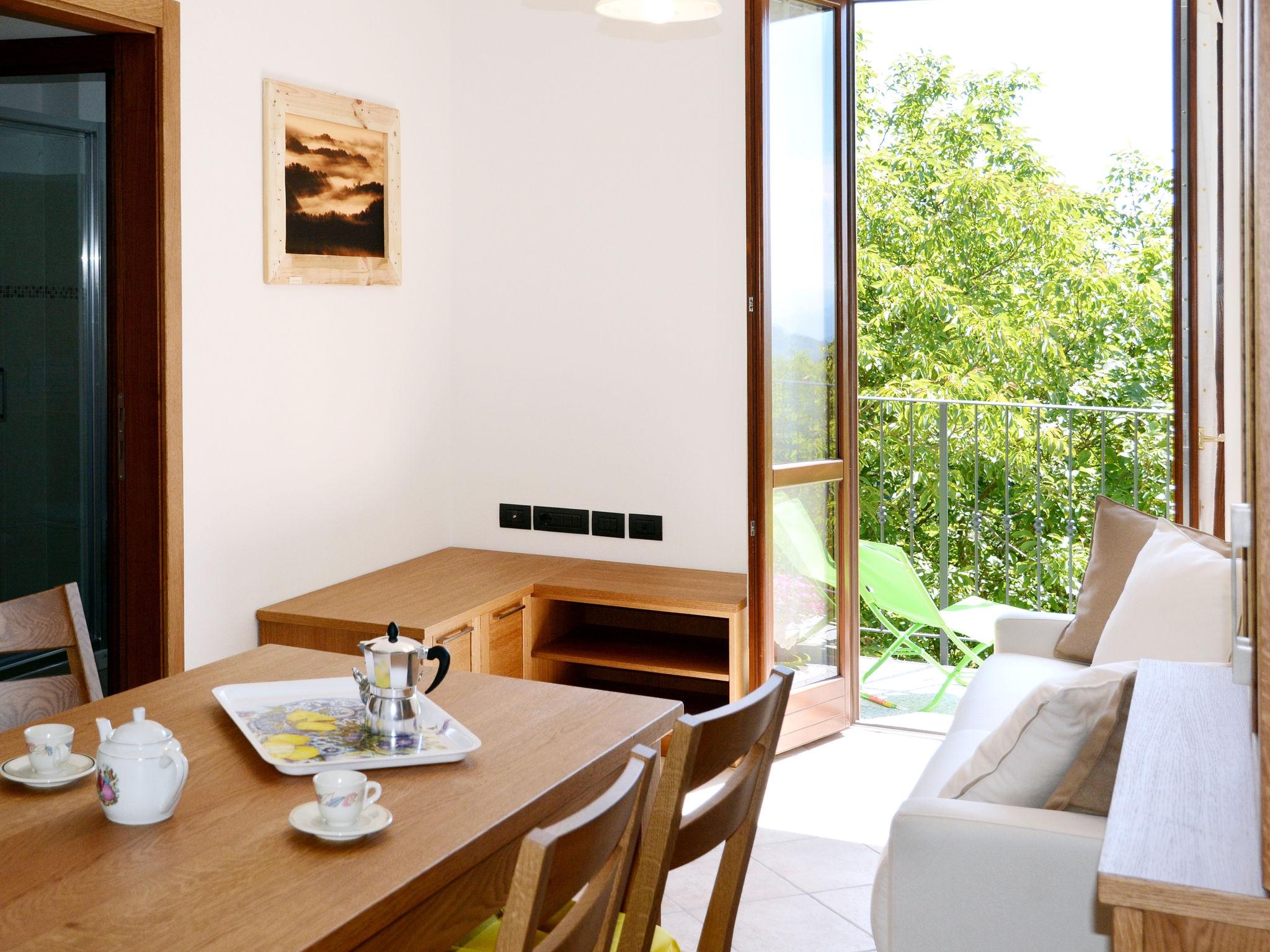 Foto 3 - Apartamento de 2 habitaciones en Savona con jardín