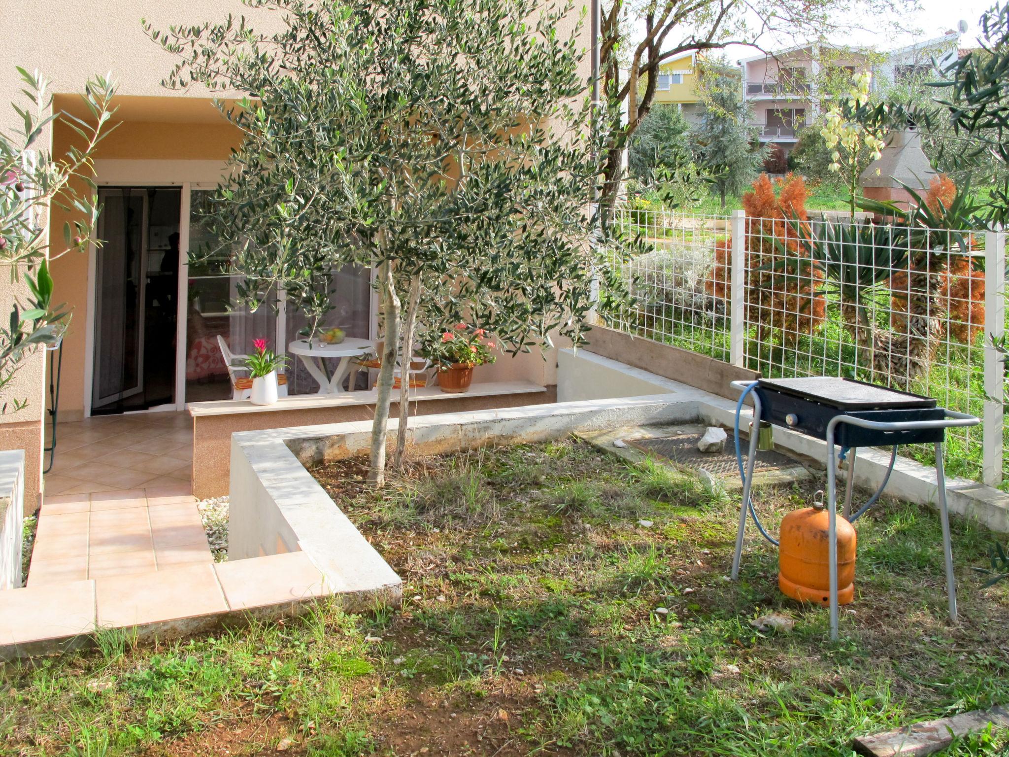 Foto 7 - Appartamento a Pola con giardino e terrazza