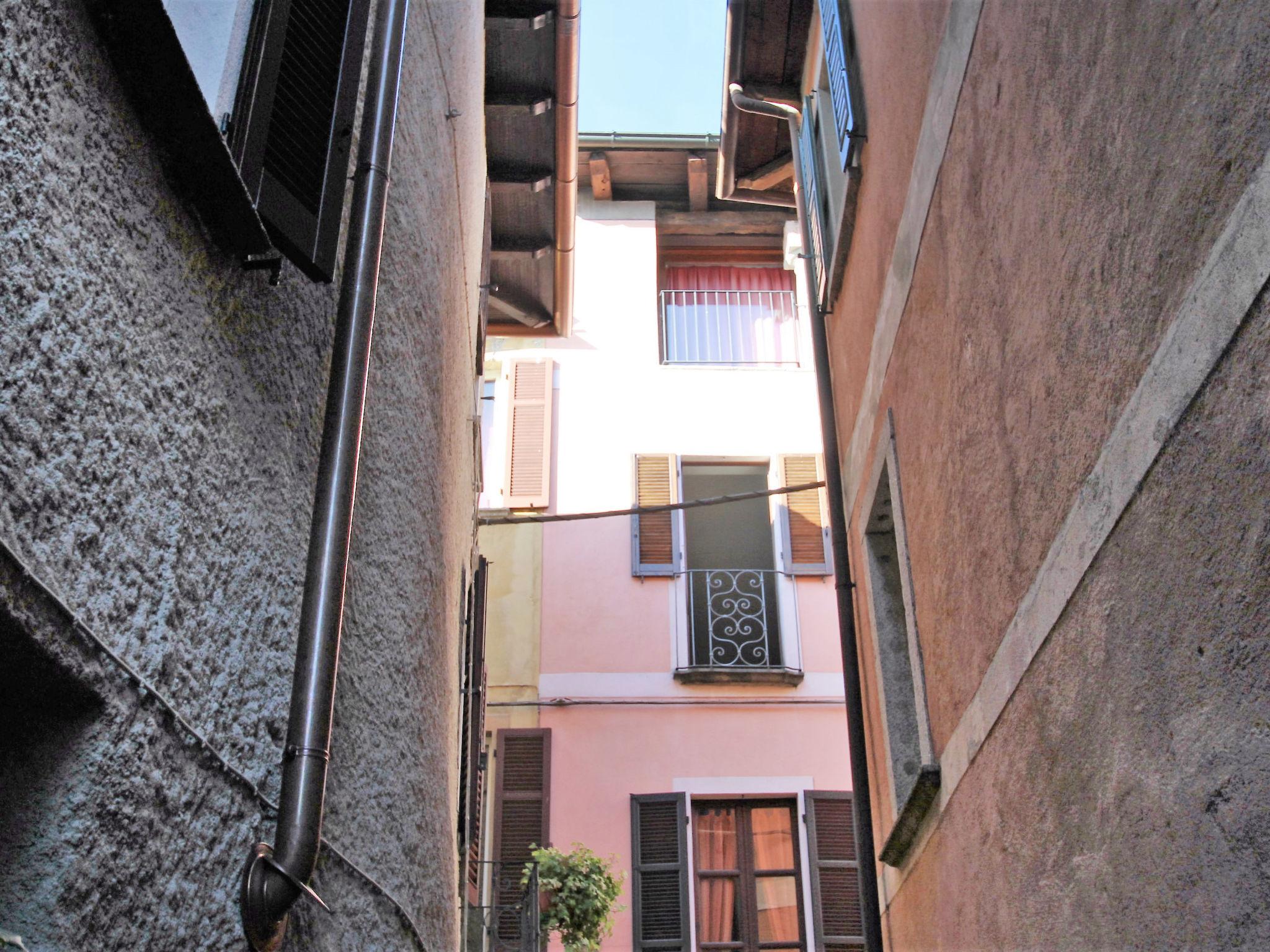 Foto 2 - Apartamento de 1 habitación en Orta San Giulio con vistas a la montaña