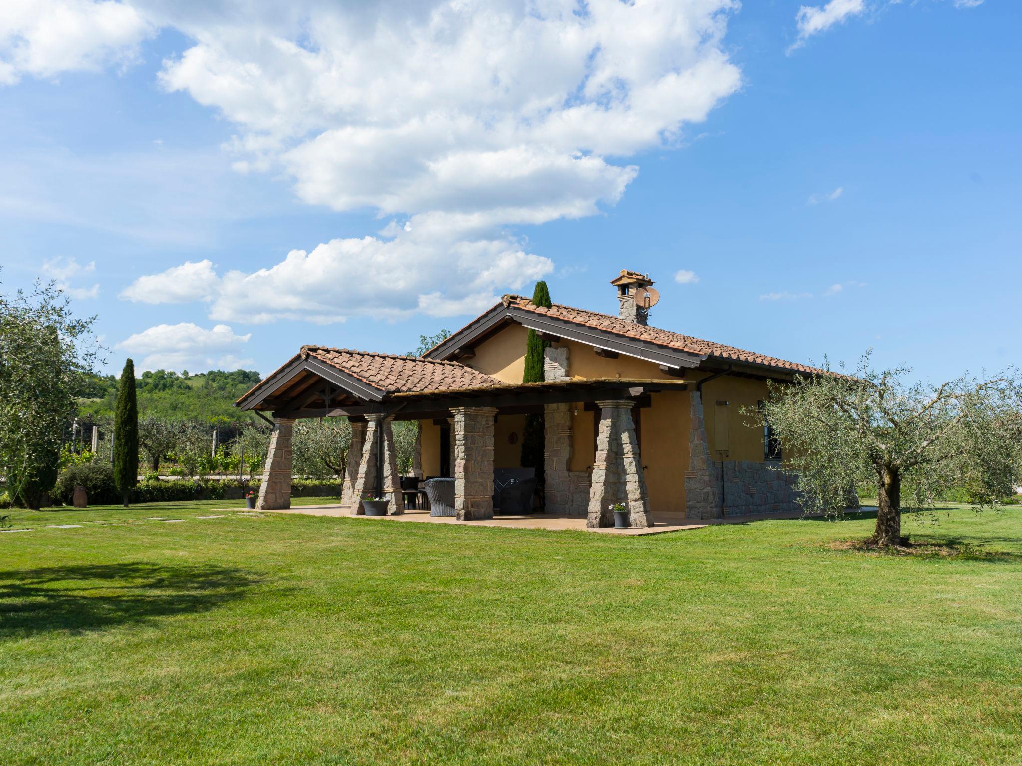 Foto 28 - Haus mit 1 Schlafzimmer in Sutri mit privater pool und blick auf die berge