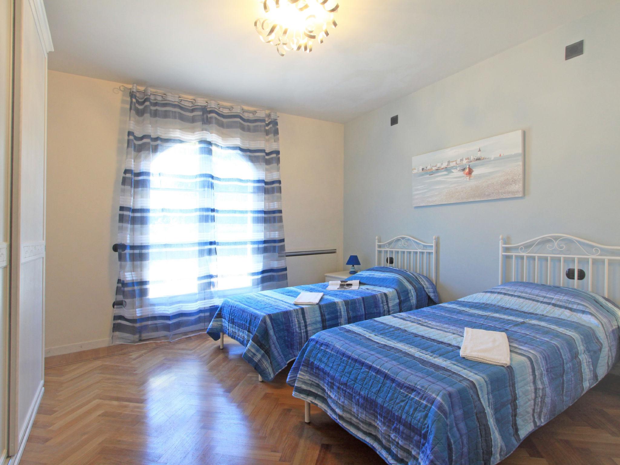 Foto 23 - Casa de 4 habitaciones en Forte dei Marmi con piscina privada y vistas al mar