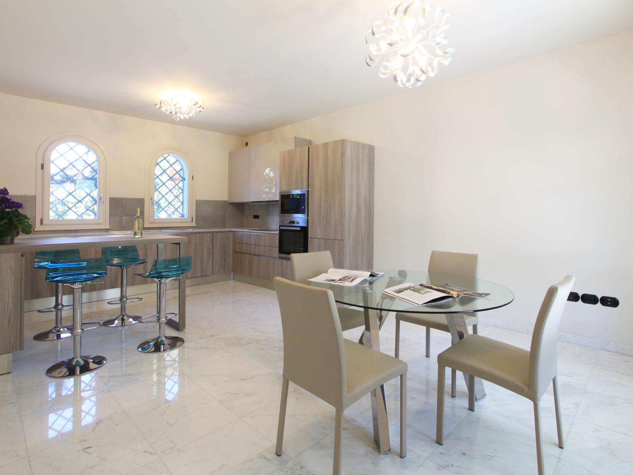 Photo 10 - 4 bedroom House in Forte dei Marmi with private pool and garden