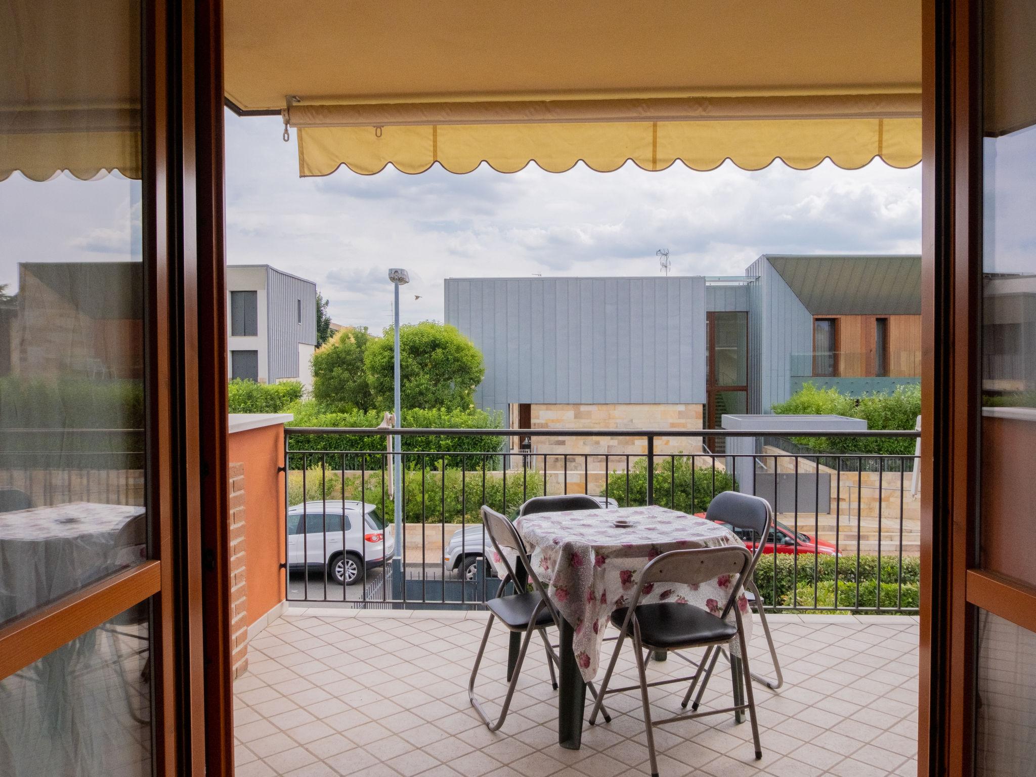 Photo 2 - Appartement de 1 chambre à Sirmione avec piscine et jardin