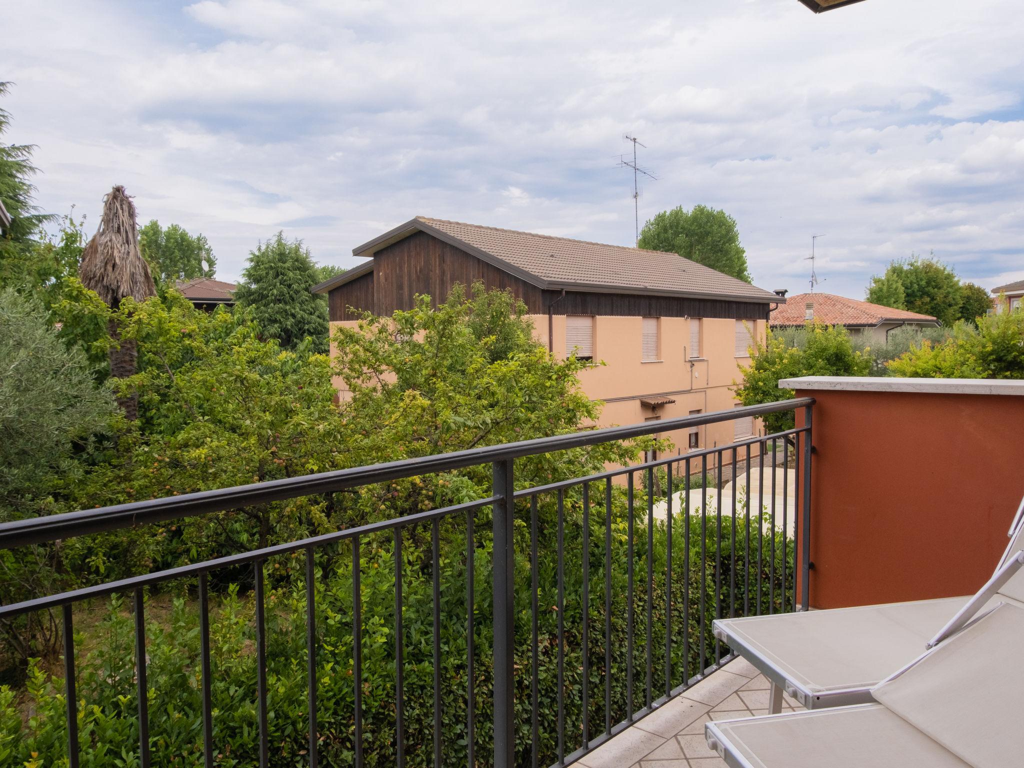 Photo 12 - Appartement de 1 chambre à Sirmione avec piscine et jardin