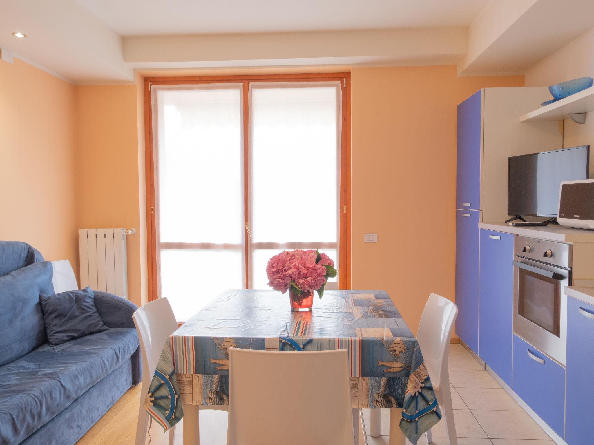 Photo 5 - Appartement de 1 chambre à Sirmione avec piscine et vues sur la montagne