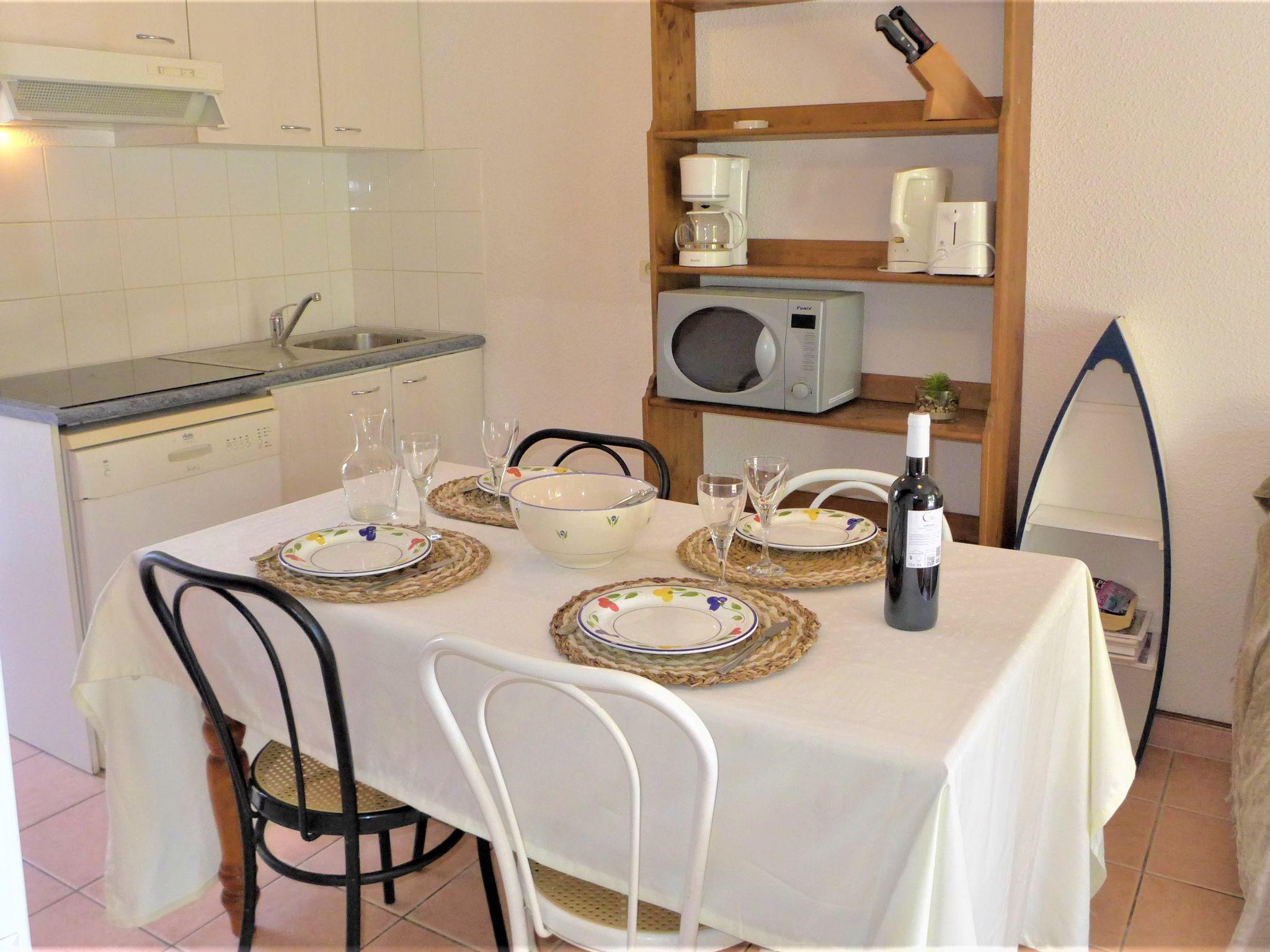 Photo 7 - 2 bedroom House in Narbonne with garden and terrace