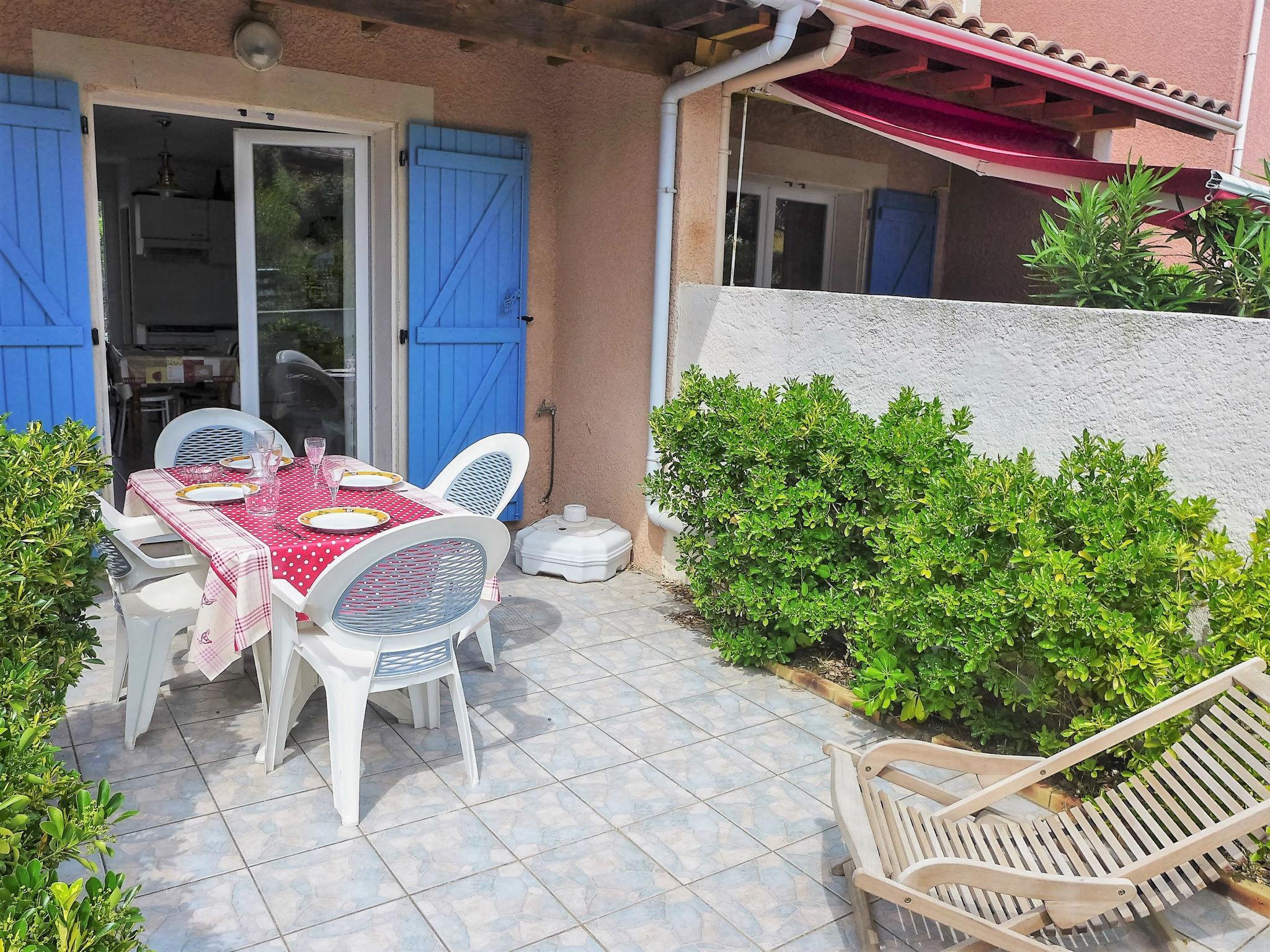 Photo 1 - Maison de 2 chambres à Narbonne avec jardin et vues à la mer