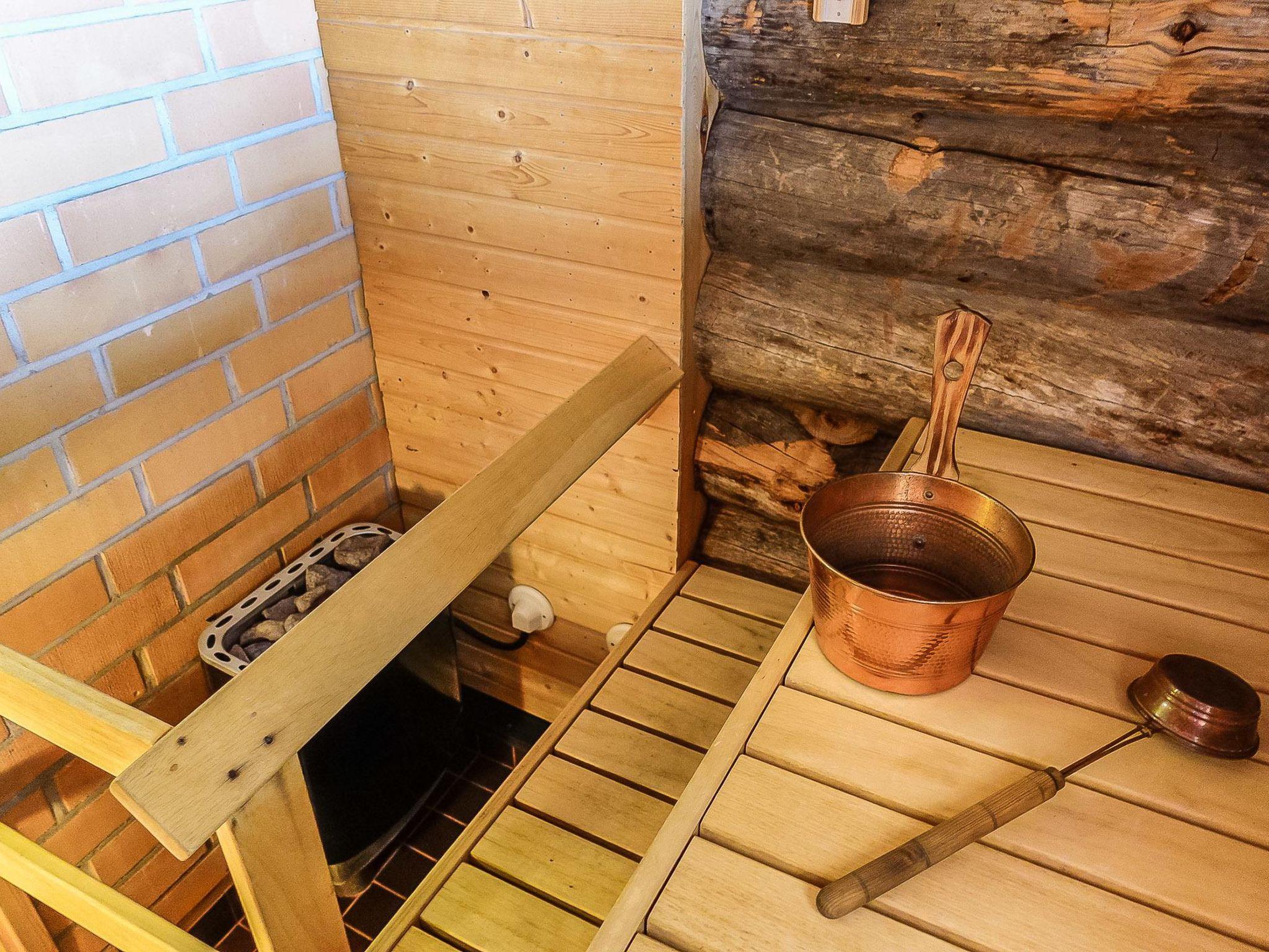 Foto 14 - Casa de 2 habitaciones en Salla con sauna y vistas a la montaña