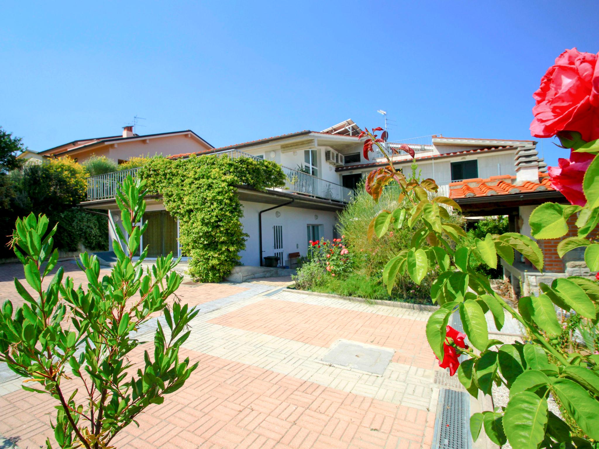 Foto 2 - Casa con 6 camere da letto a Montelupo Fiorentino con piscina privata e giardino